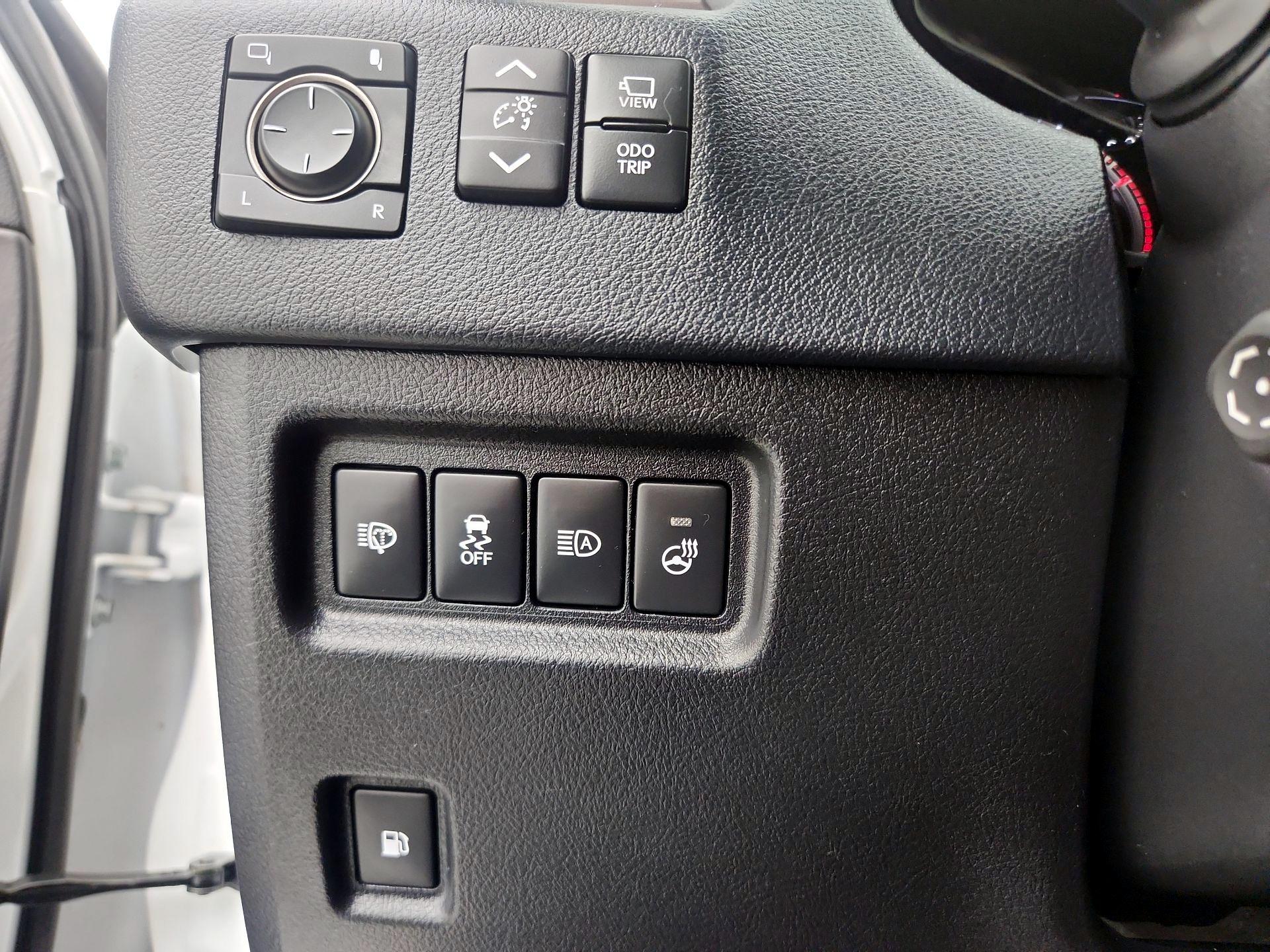 Thumbnail: 2023 Lexus GX - 13