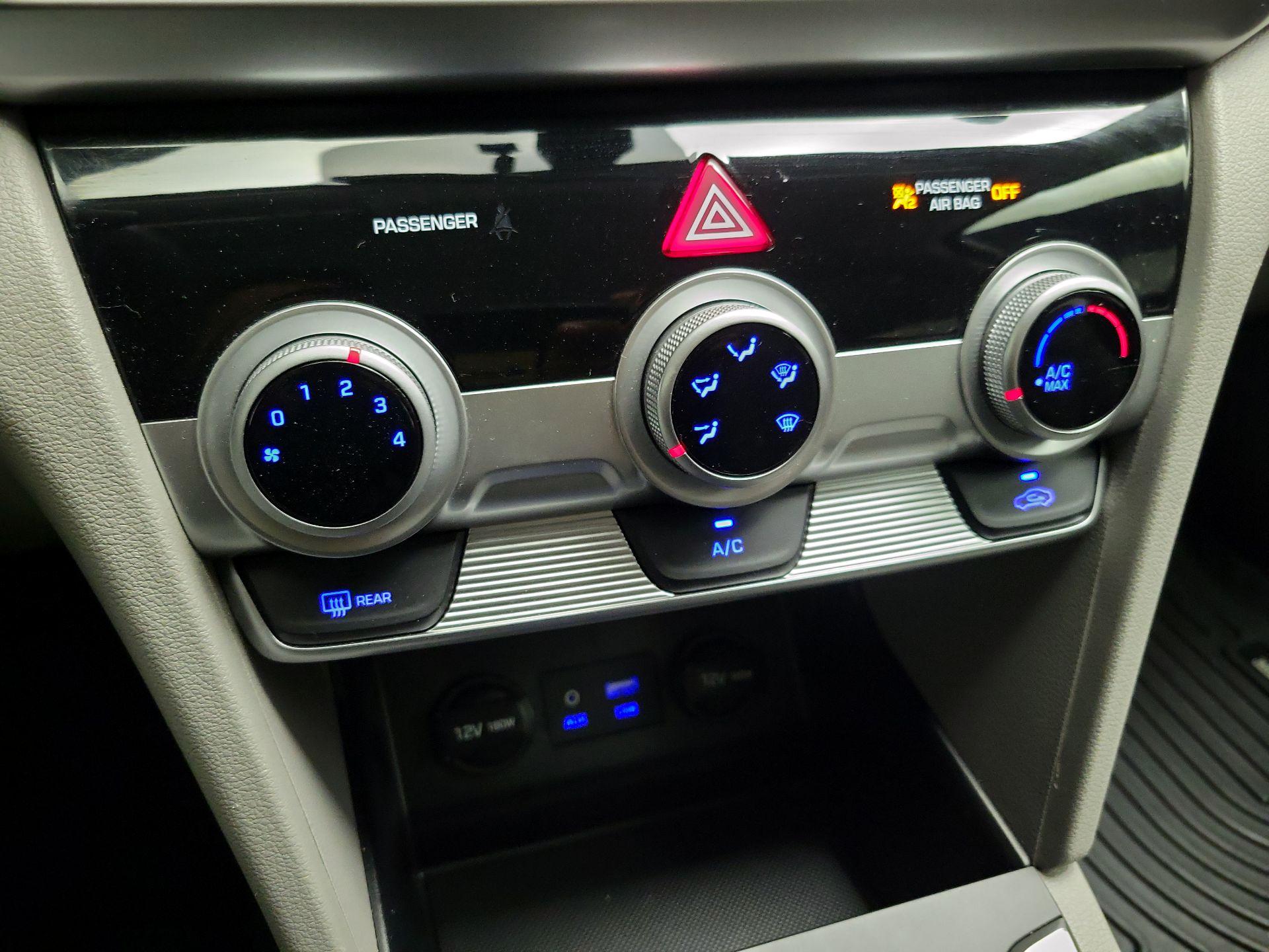 Thumbnail: 2019 Hyundai Elantra - 16
