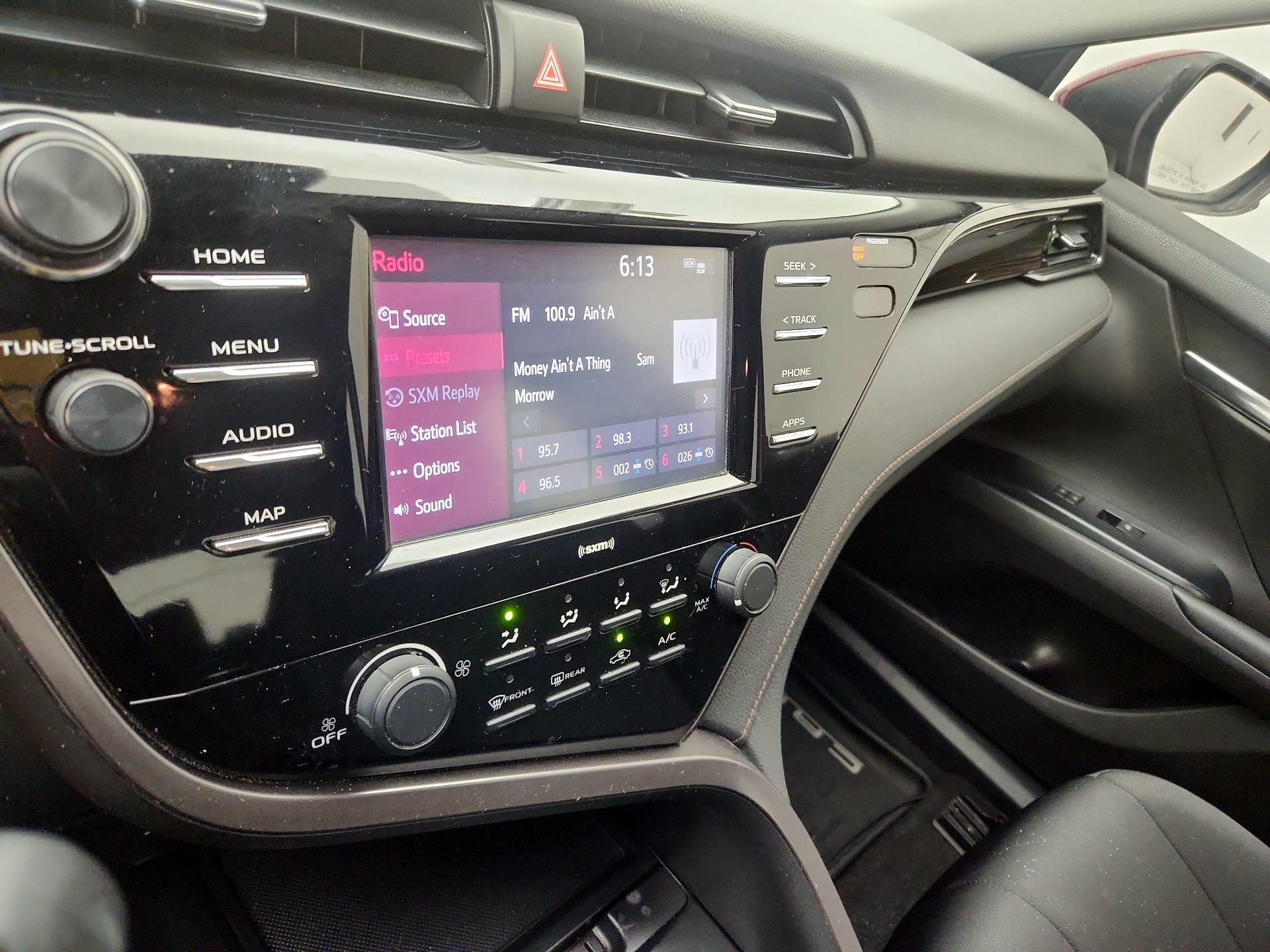 Thumbnail: 2020 Toyota Camry - 15