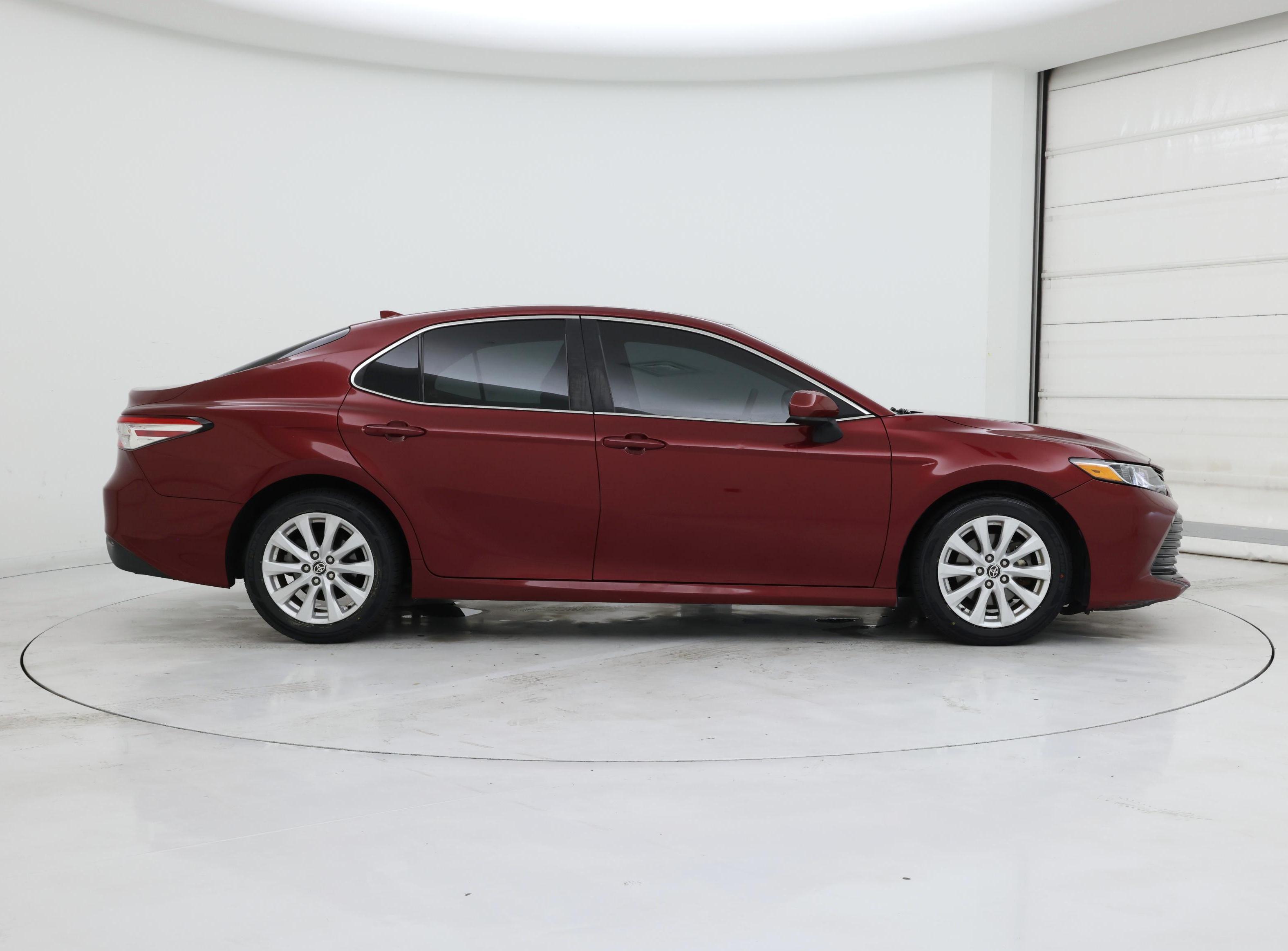 Thumbnail: 2020 Toyota Camry - 7