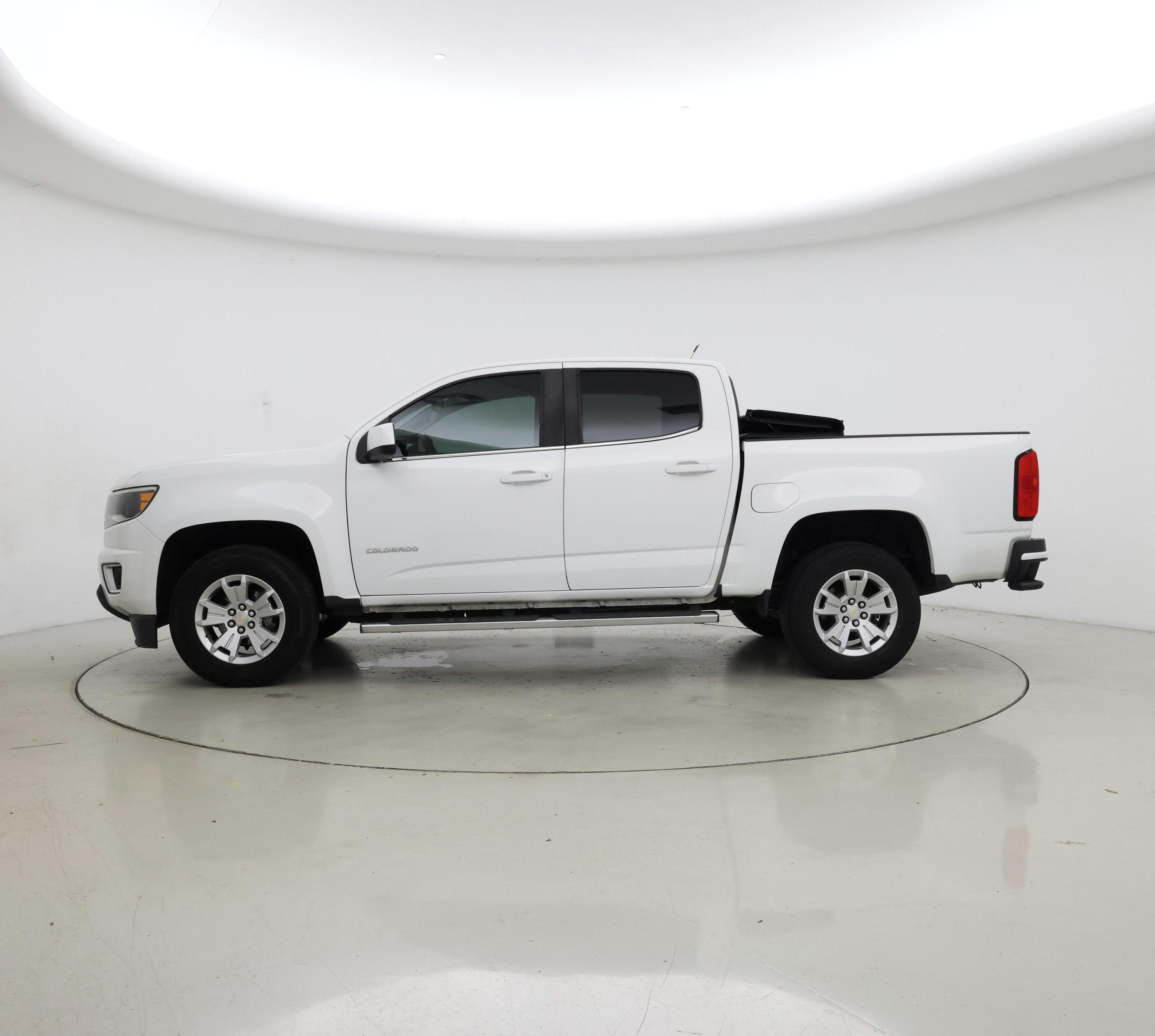 Thumbnail: 2020 Chevrolet Colorado - 3