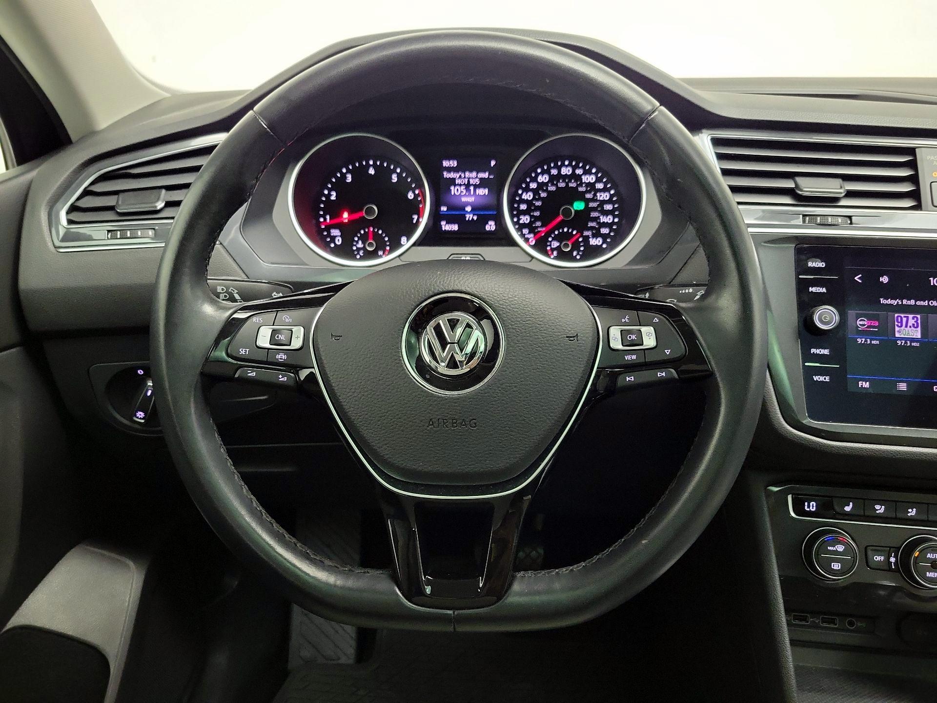 Thumbnail: 2019 Volkswagen Tiguan - 10