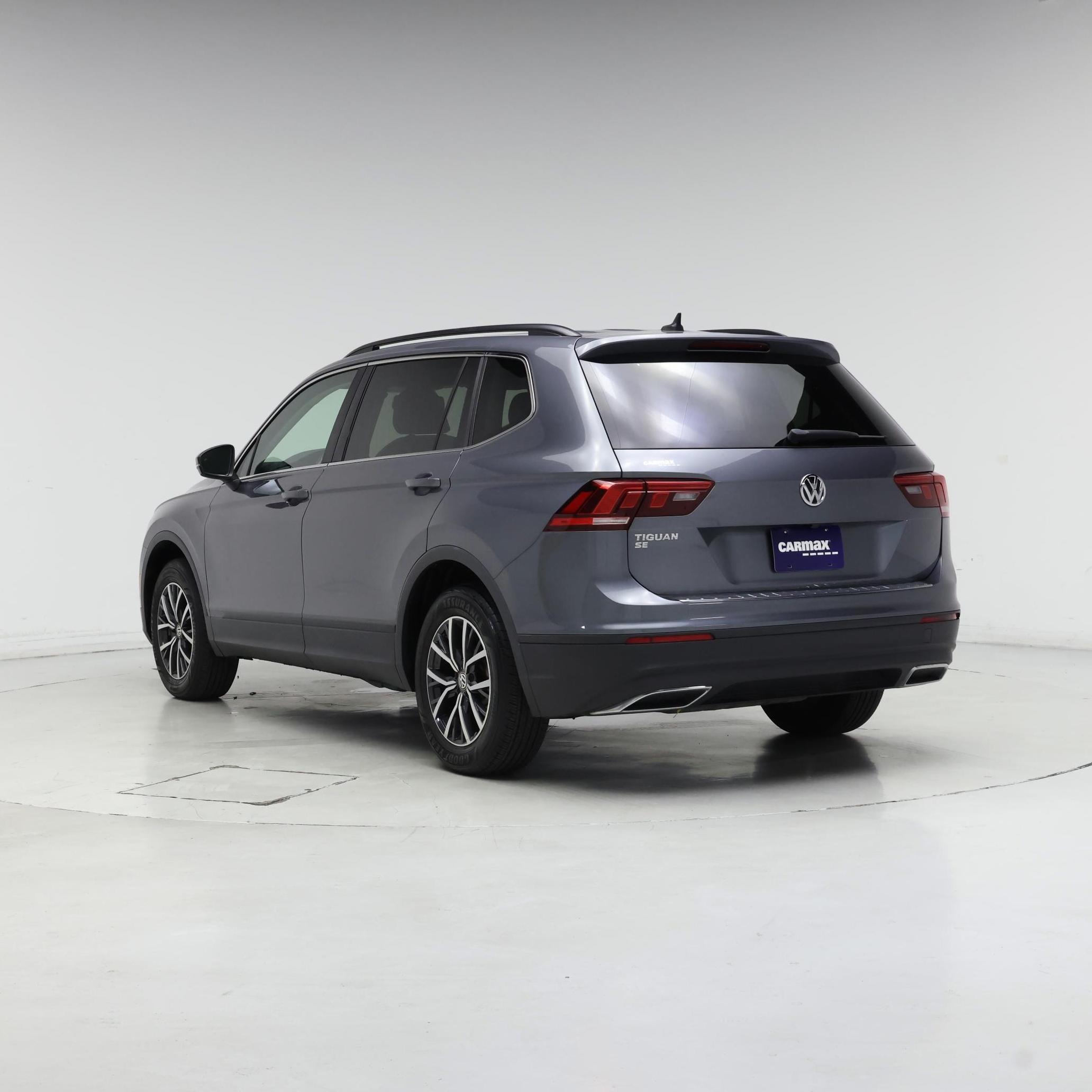 Thumbnail: 2019 Volkswagen Tiguan - 2