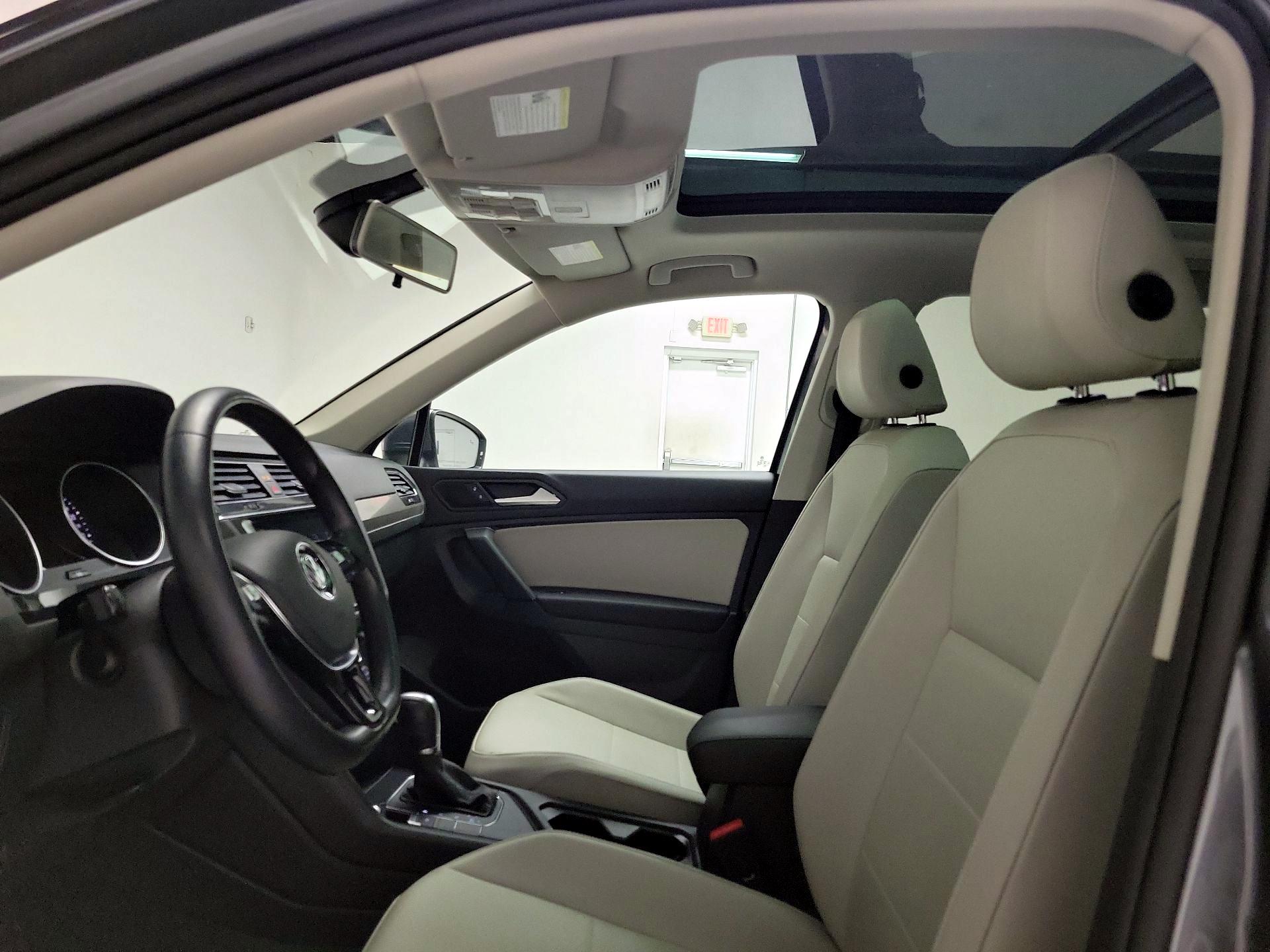 Thumbnail: 2019 Volkswagen Tiguan - 19