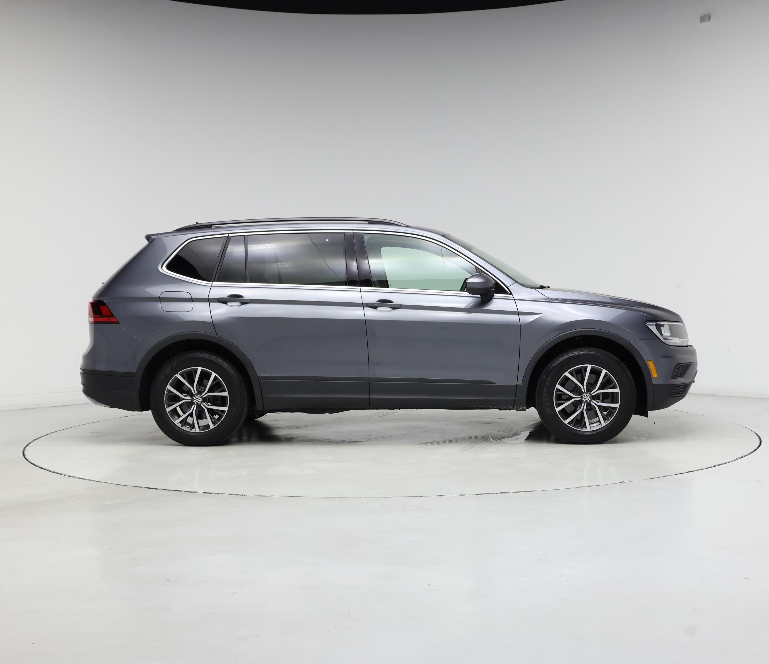 Thumbnail: 2019 Volkswagen Tiguan - 7