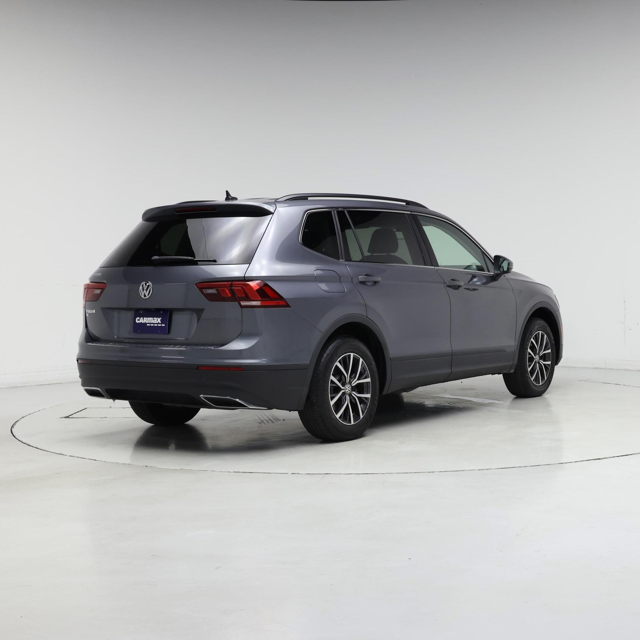 Thumbnail: 2019 Volkswagen Tiguan - 8