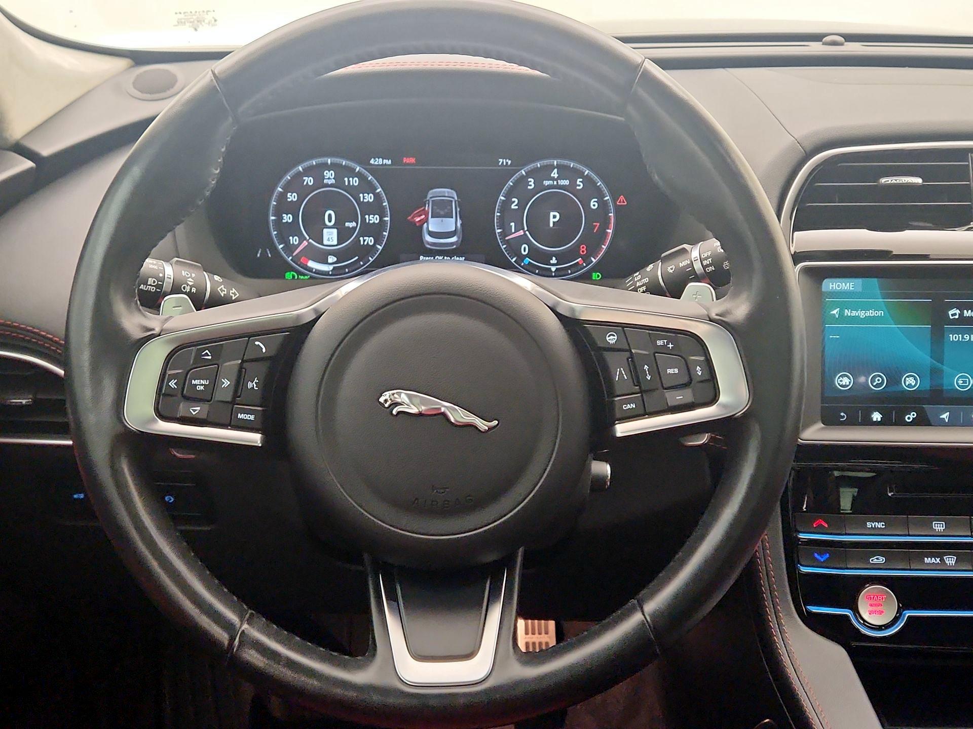 Thumbnail: 2020 Jaguar F-Pace - 10