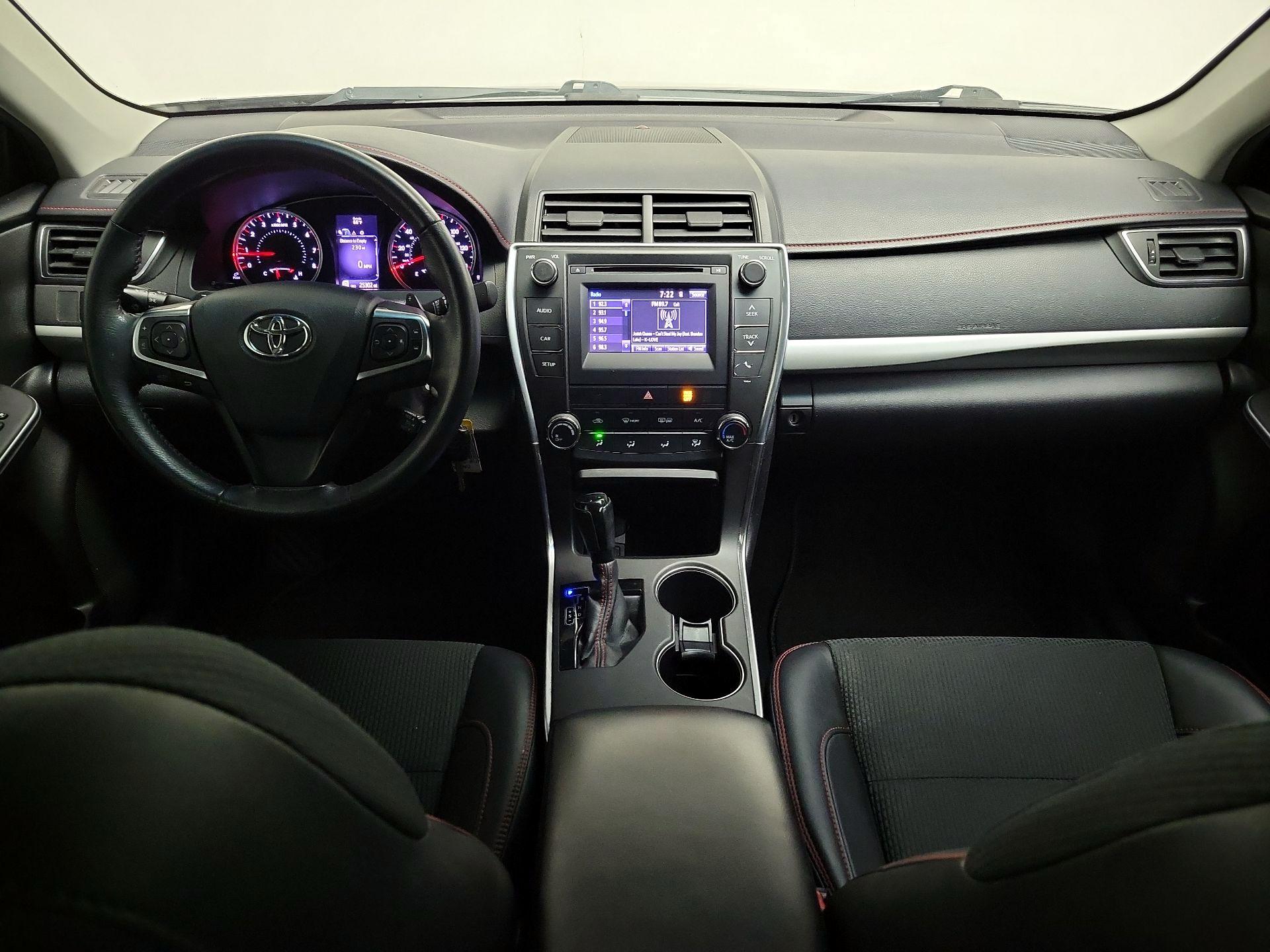 Thumbnail: 2017 Toyota Camry - 9