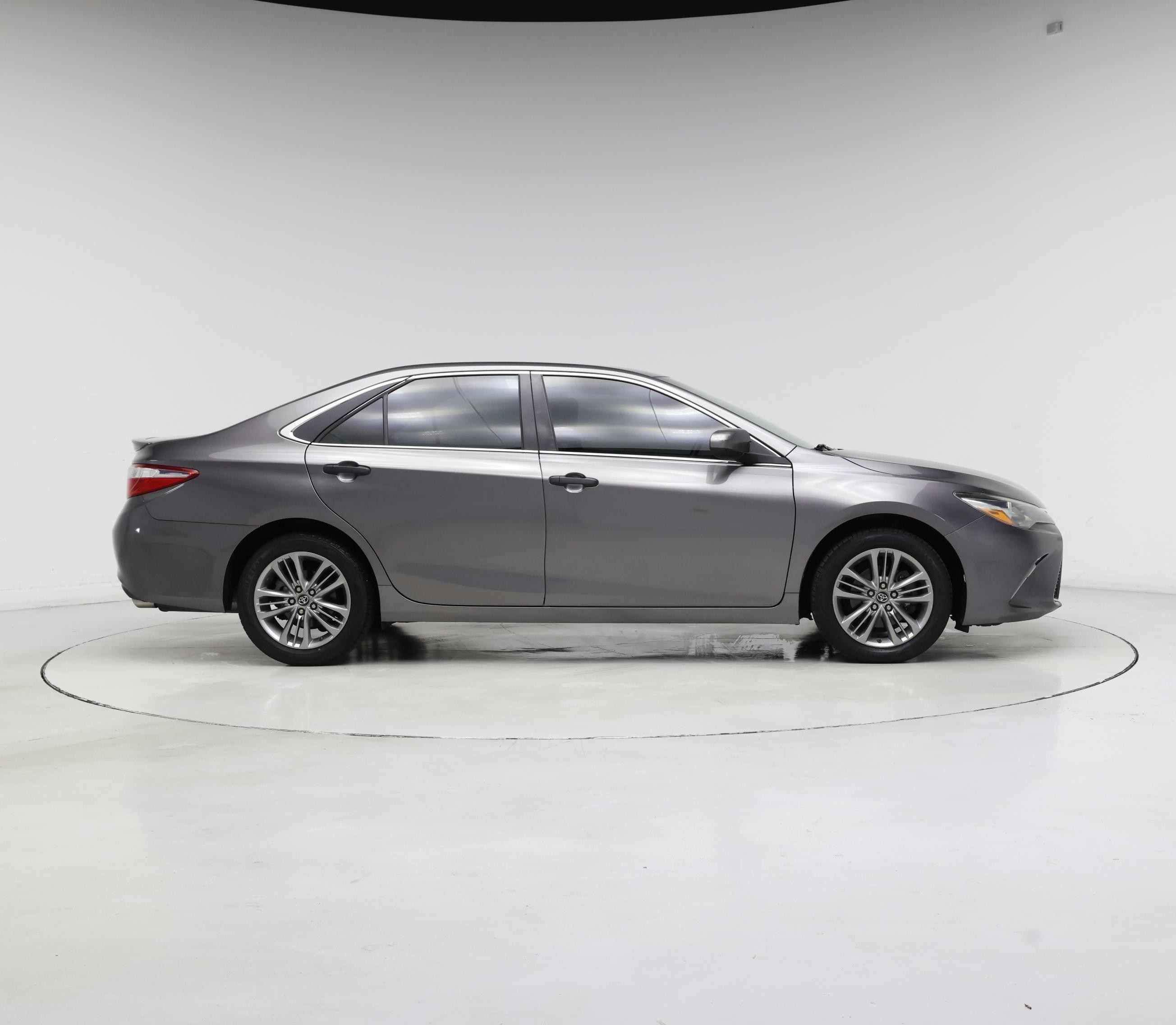 Thumbnail: 2017 Toyota Camry - 7