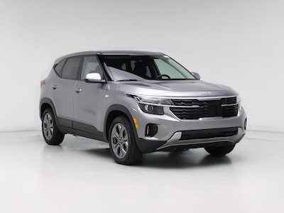 Gray 2024 Kia Seltos LX