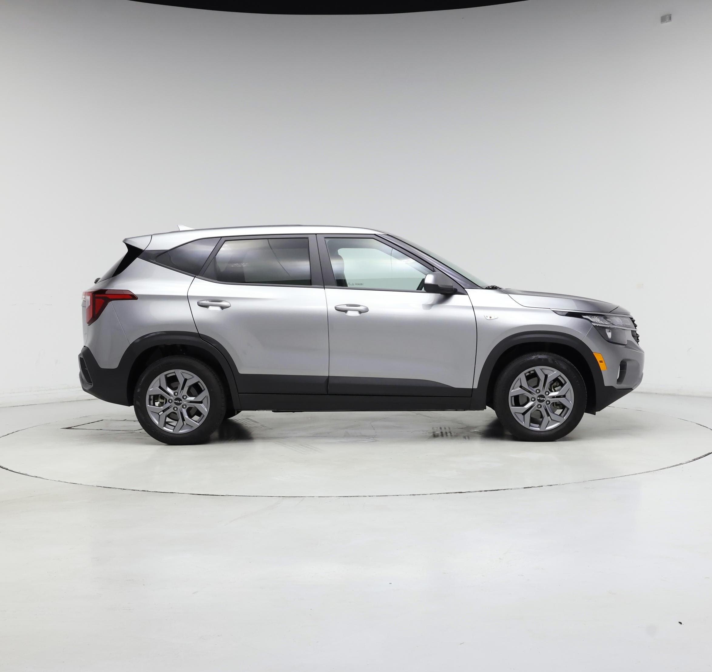 Thumbnail: 2024 Kia Seltos - 7