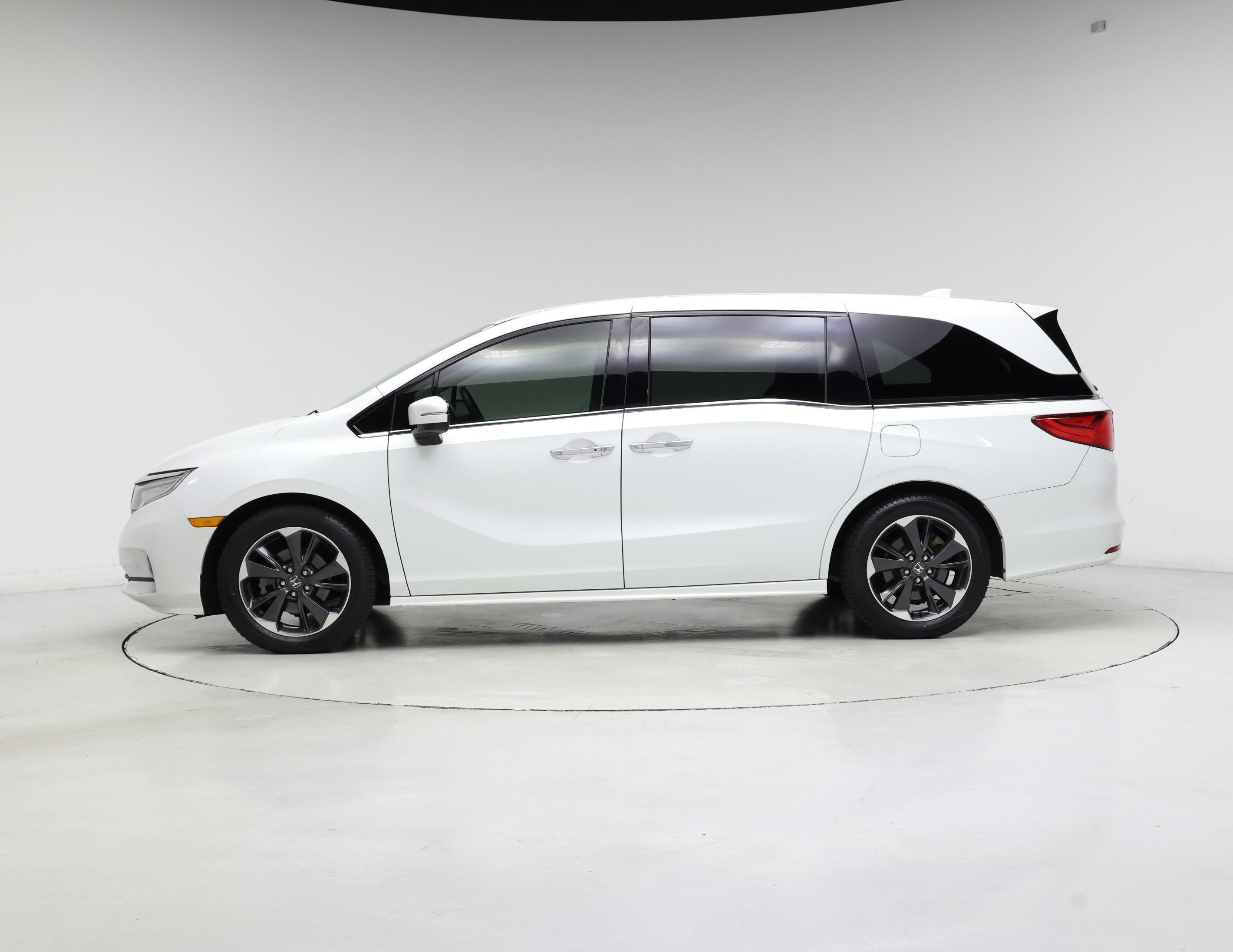 Thumbnail: 2024 Honda Odyssey - 3