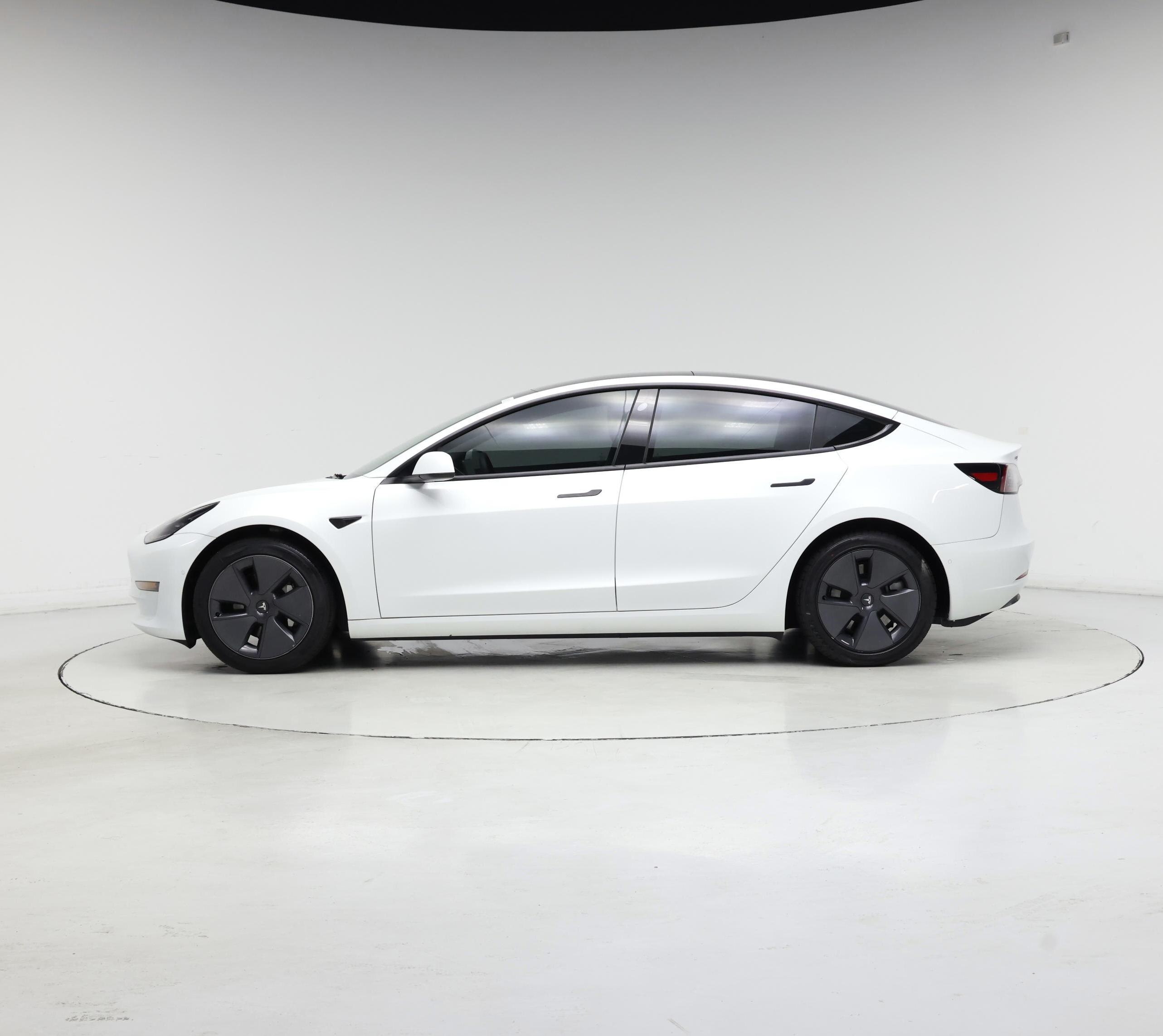 Thumbnail: 2022 Tesla Model 3 - 3