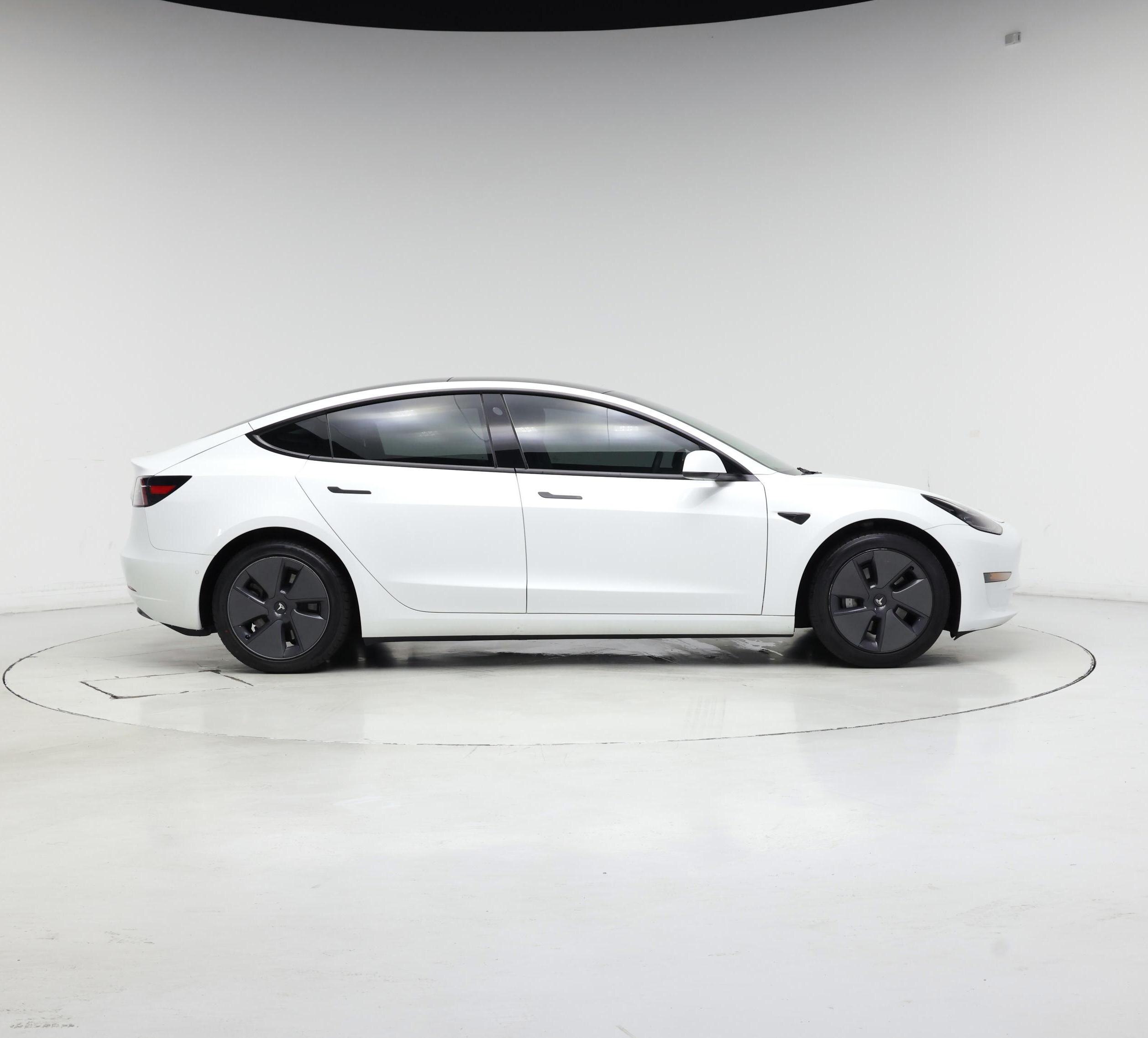 Thumbnail: 2022 Tesla Model 3 - 7
