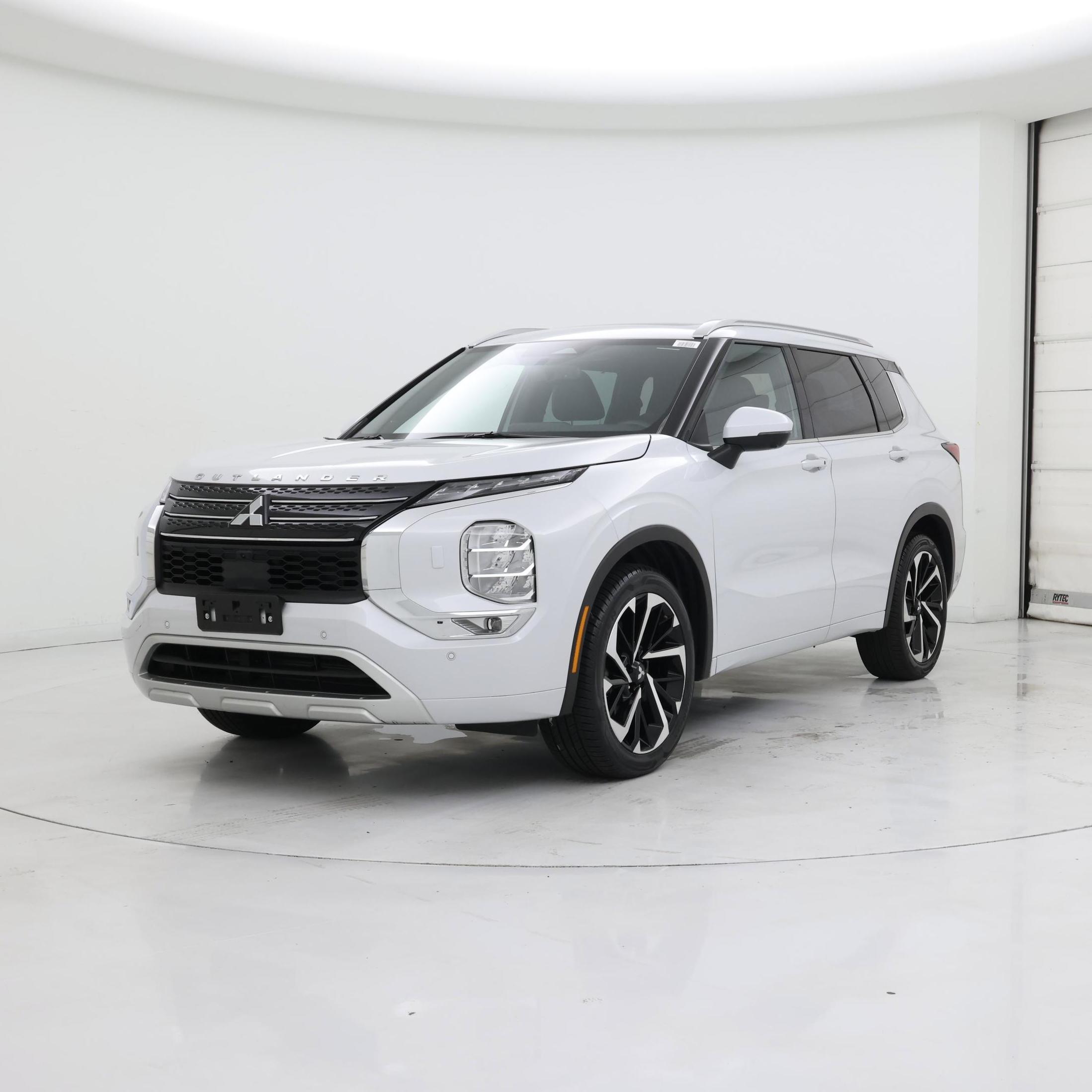 Thumbnail: 2022 Mitsubishi Outlander - 4