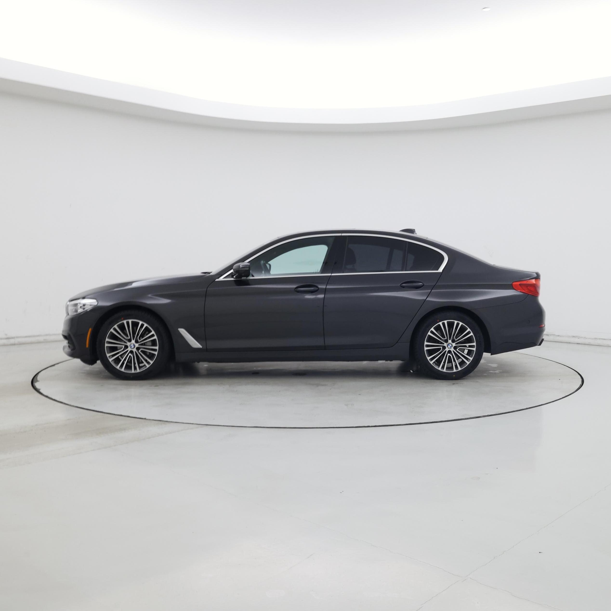 Thumbnail: 2019 BMW 5 Series - 3