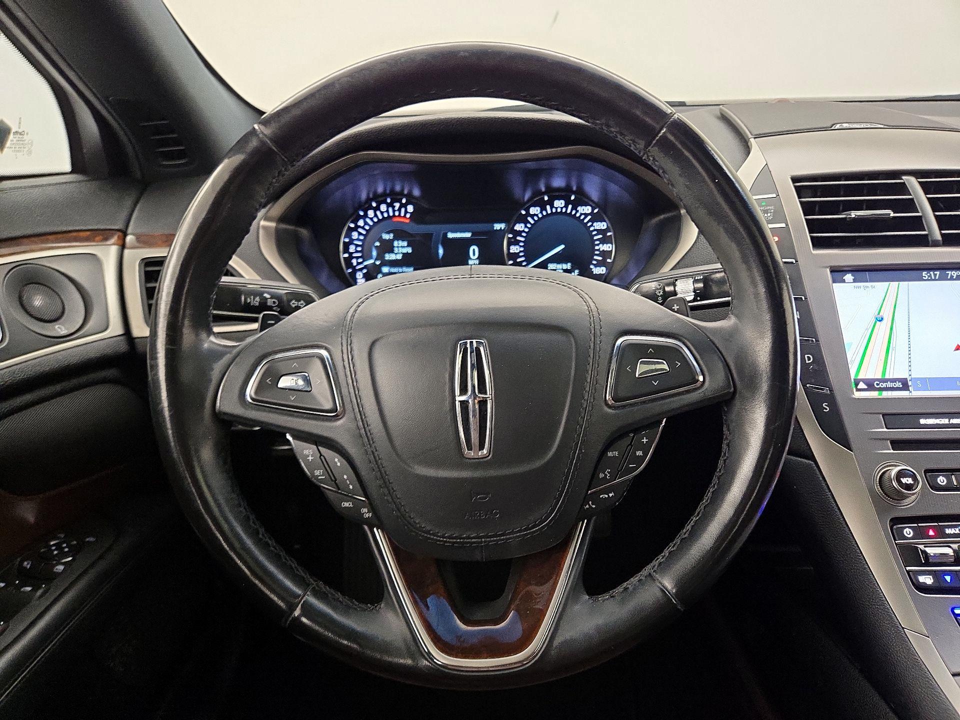 Thumbnail: 2019 Lincoln MKZ - 10