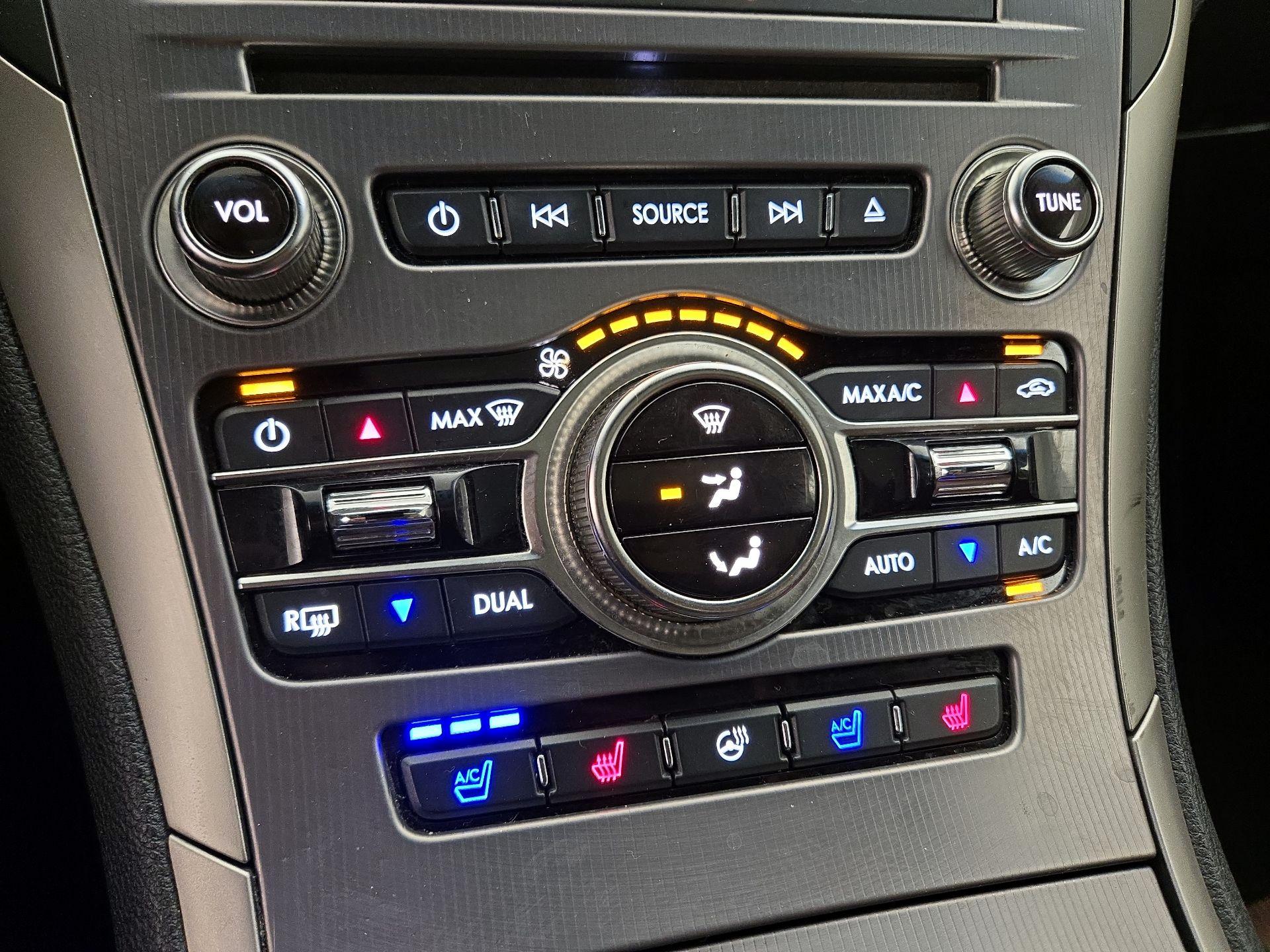 Thumbnail: 2019 Lincoln MKZ - 17