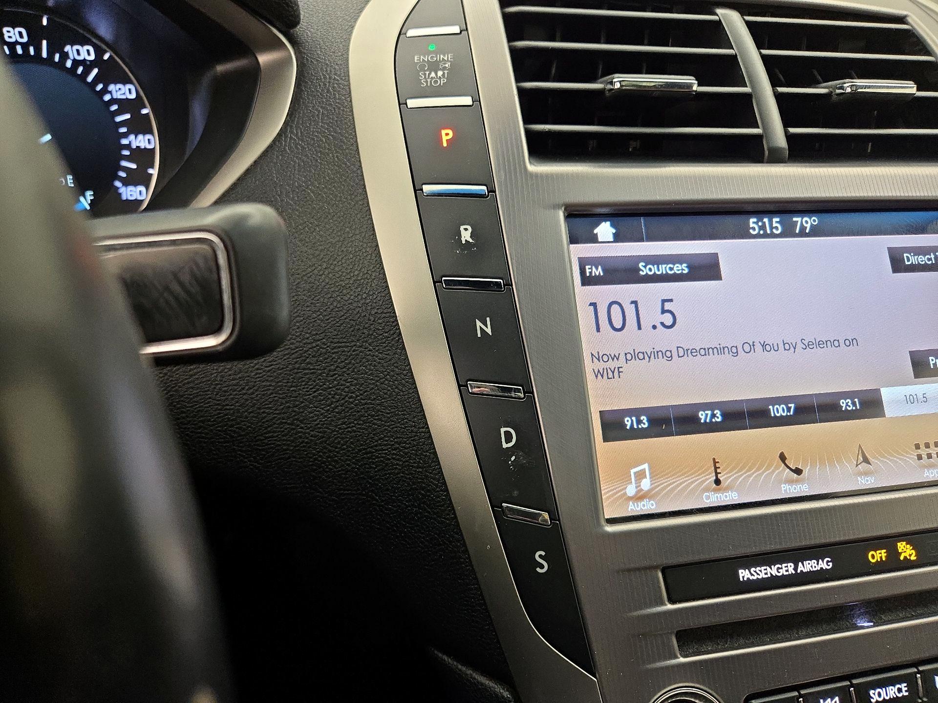 Thumbnail: 2019 Lincoln MKZ - 18