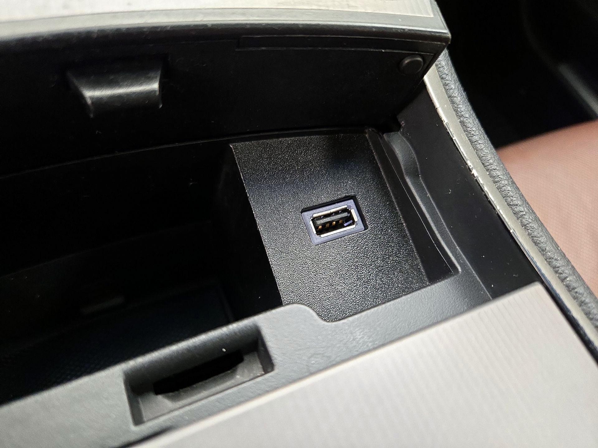 Thumbnail: 2019 Lincoln MKZ - 19