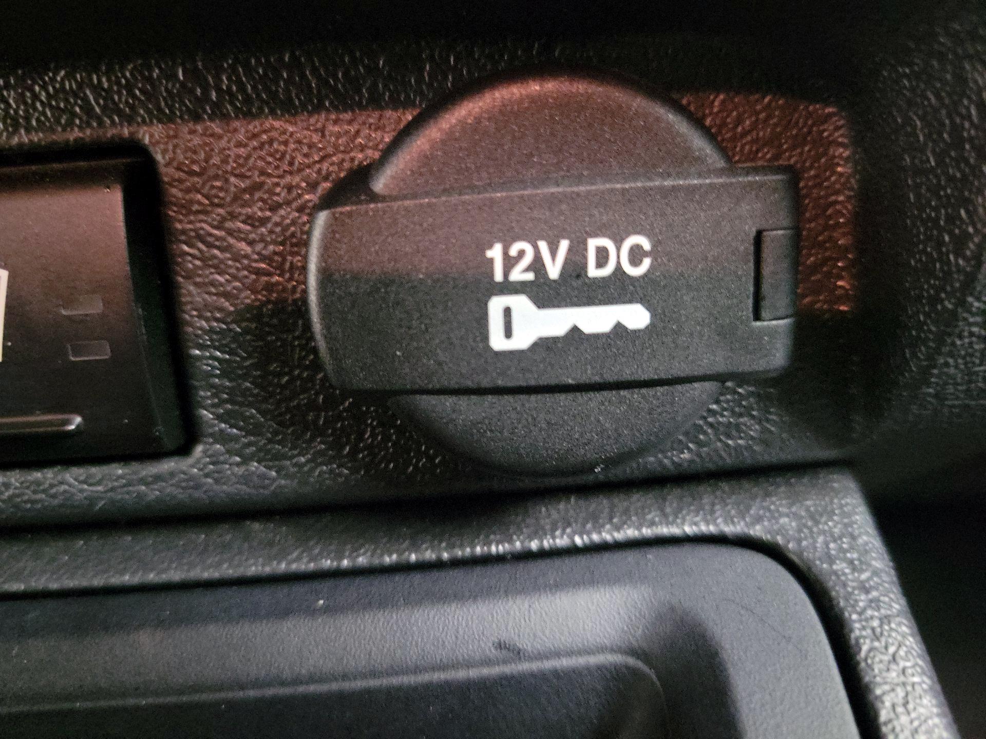 Thumbnail: 2016 Jeep Patriot - 17