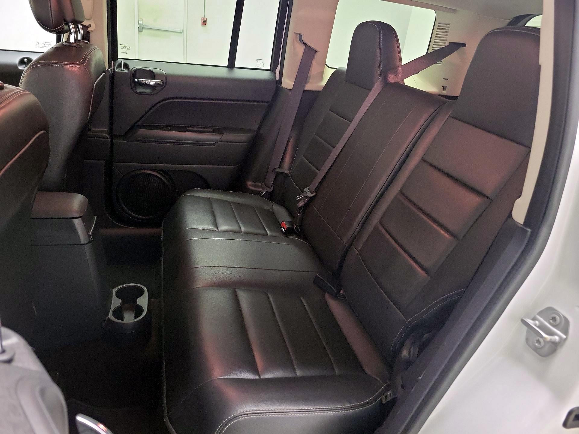Thumbnail: 2016 Jeep Patriot - 19