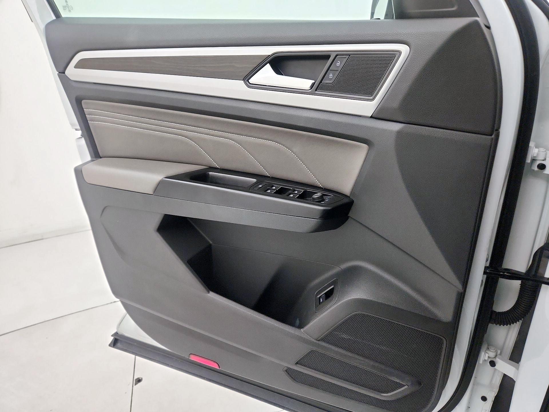 Thumbnail: 2021 Volkswagen Atlas - 12