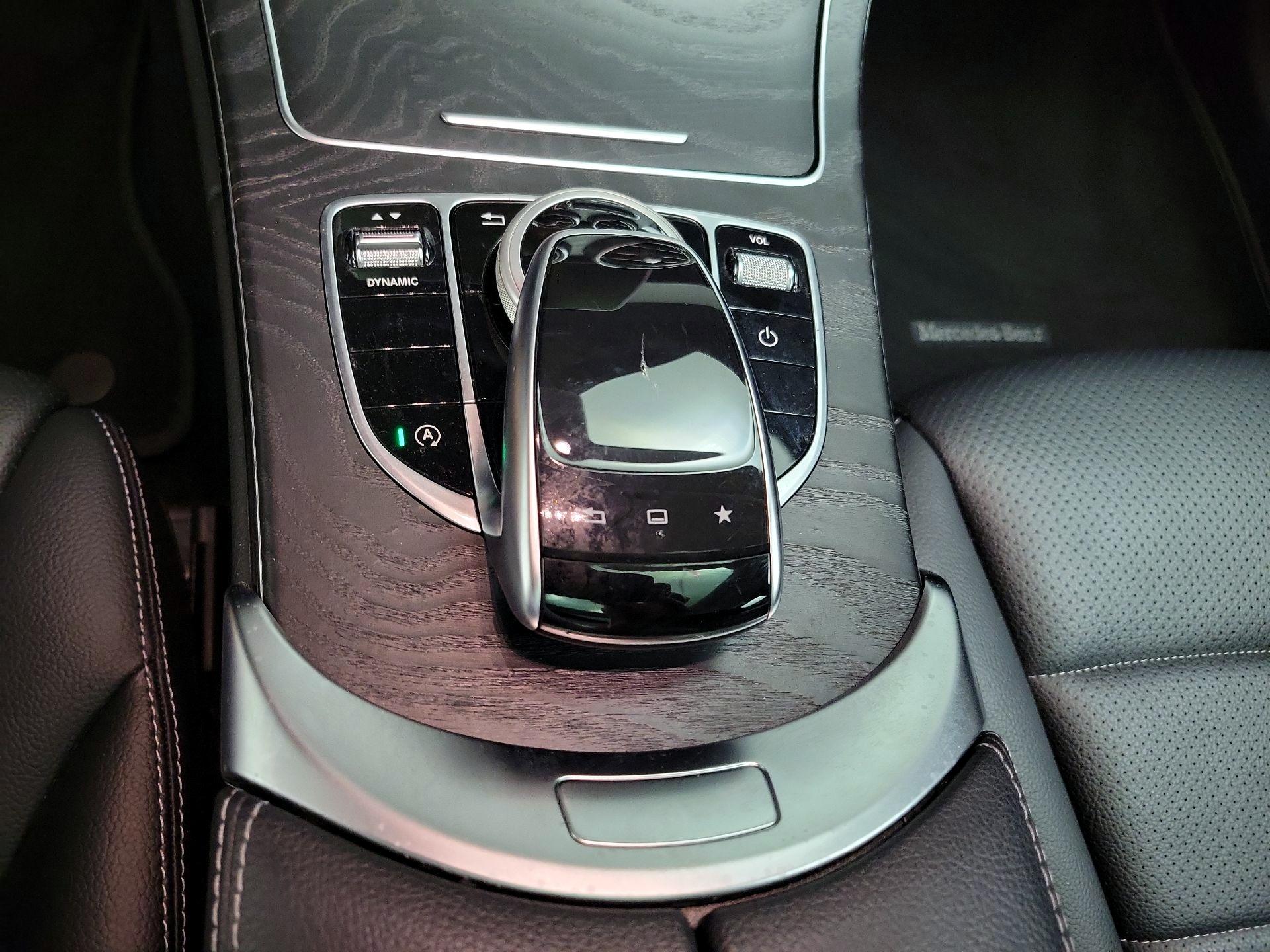 Thumbnail: 2016 Mercedes-Benz C-Class - 18