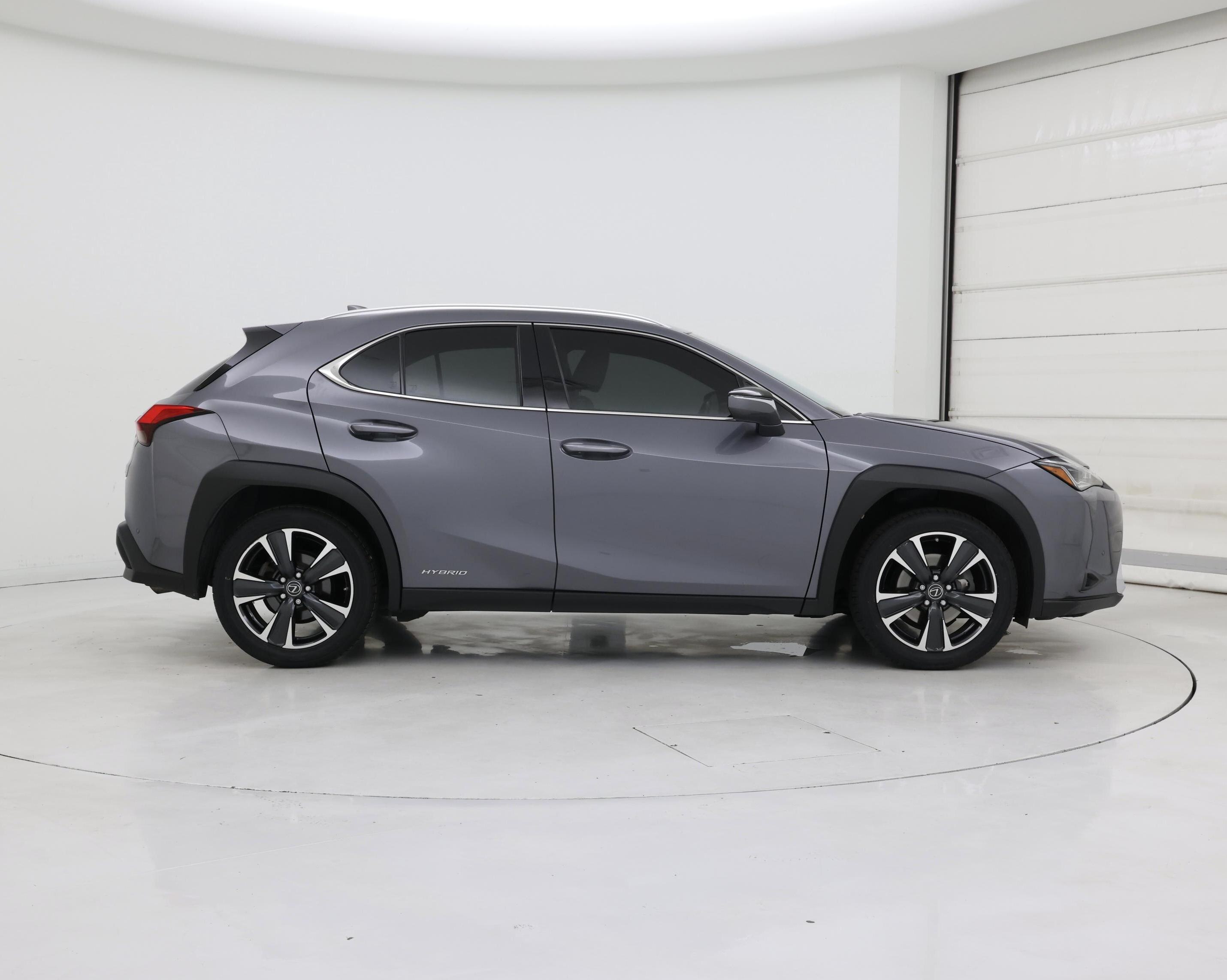 Thumbnail: 2021 Lexus UX - 7