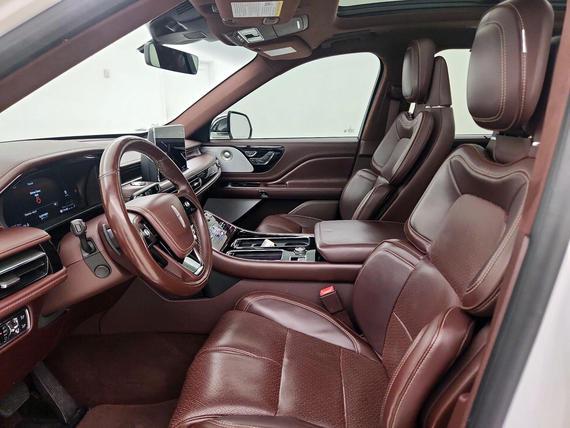 Thumbnail: 2020 Lincoln Aviator - 11