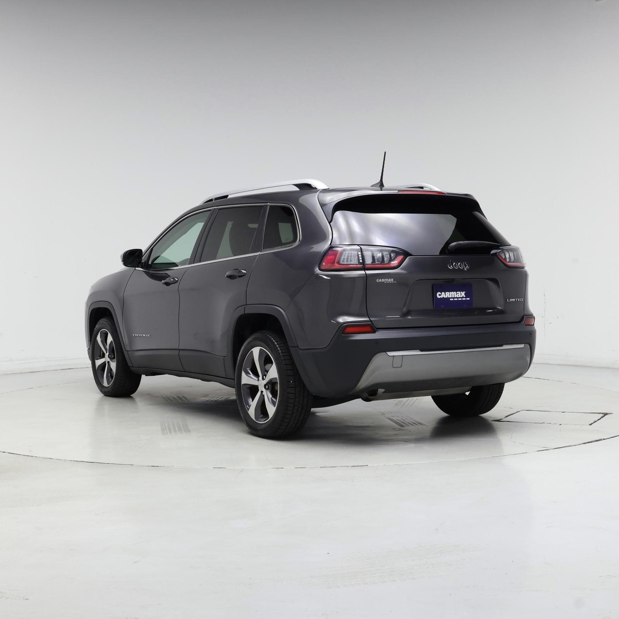 Thumbnail: 2019 Jeep Cherokee - 2