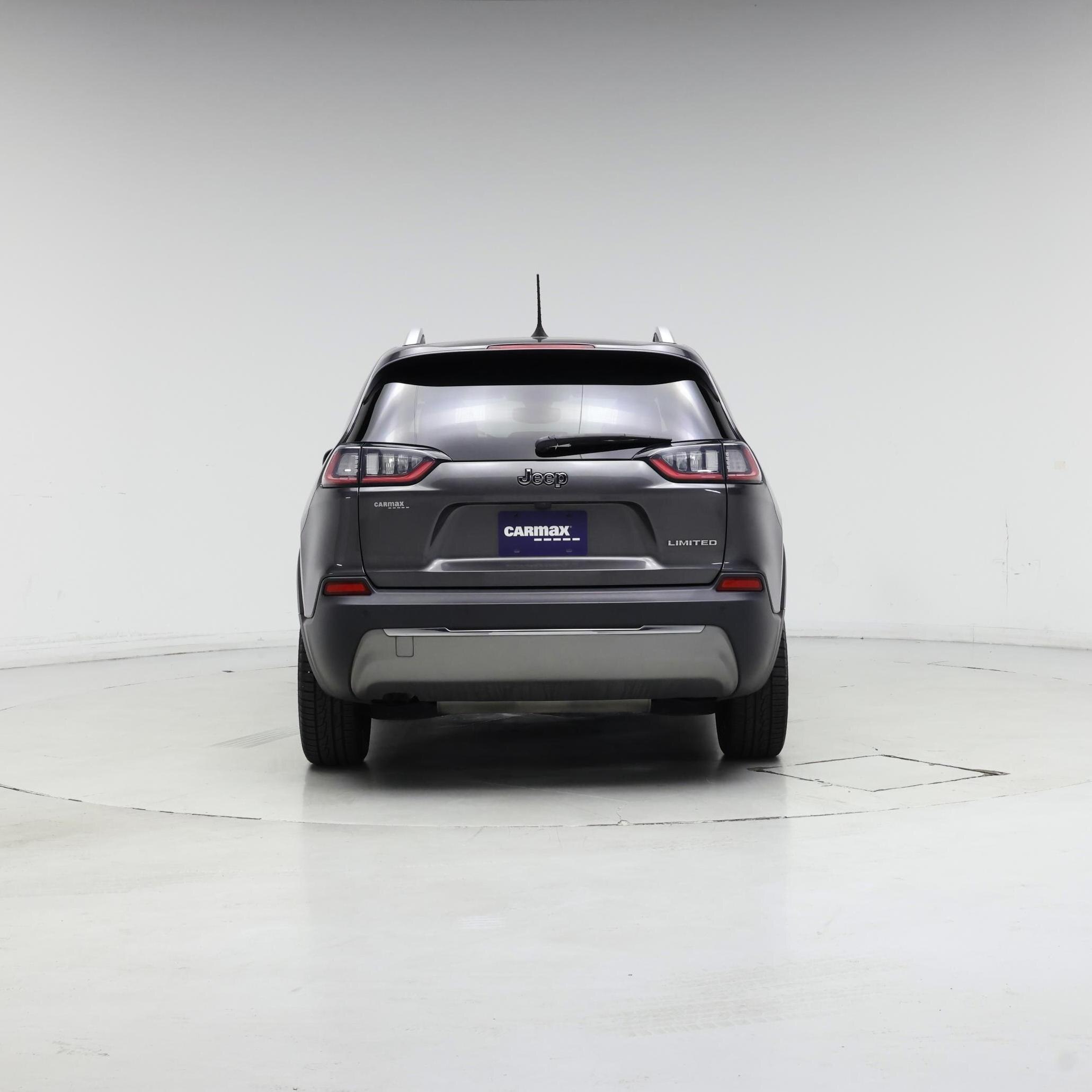 Thumbnail: 2019 Jeep Cherokee - 6