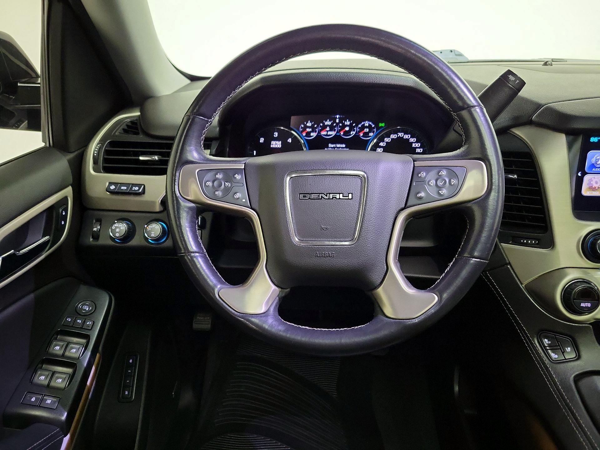 Thumbnail: 2019 GMC Yukon XL - 10