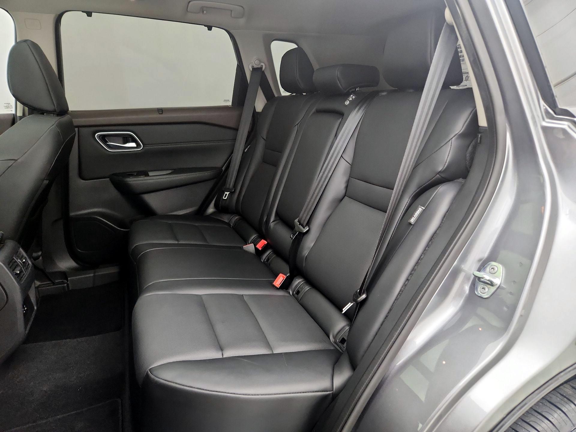 Thumbnail: 2021 Nissan Rogue - 20