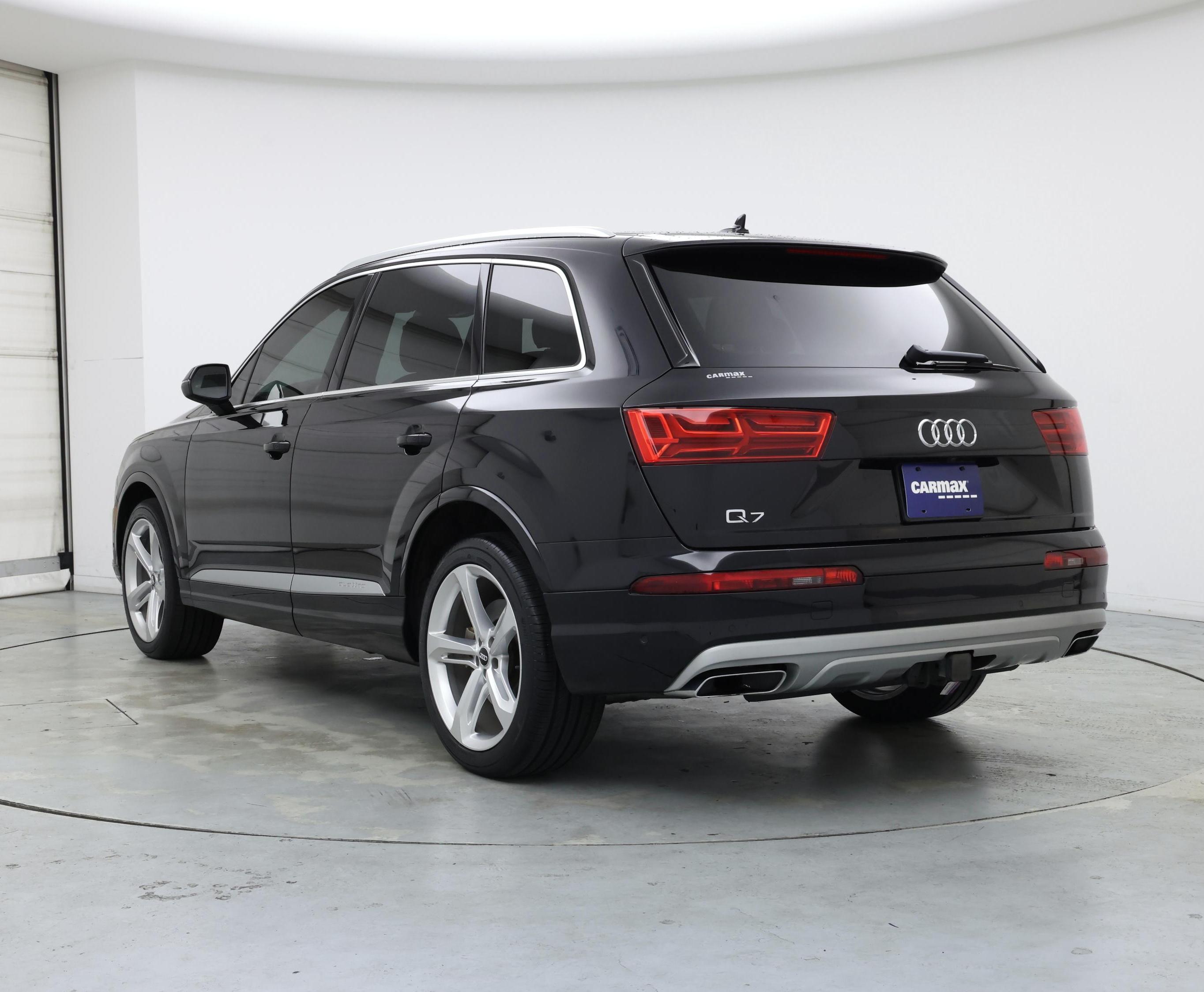 Thumbnail: 2019 Audi Q7 - 2