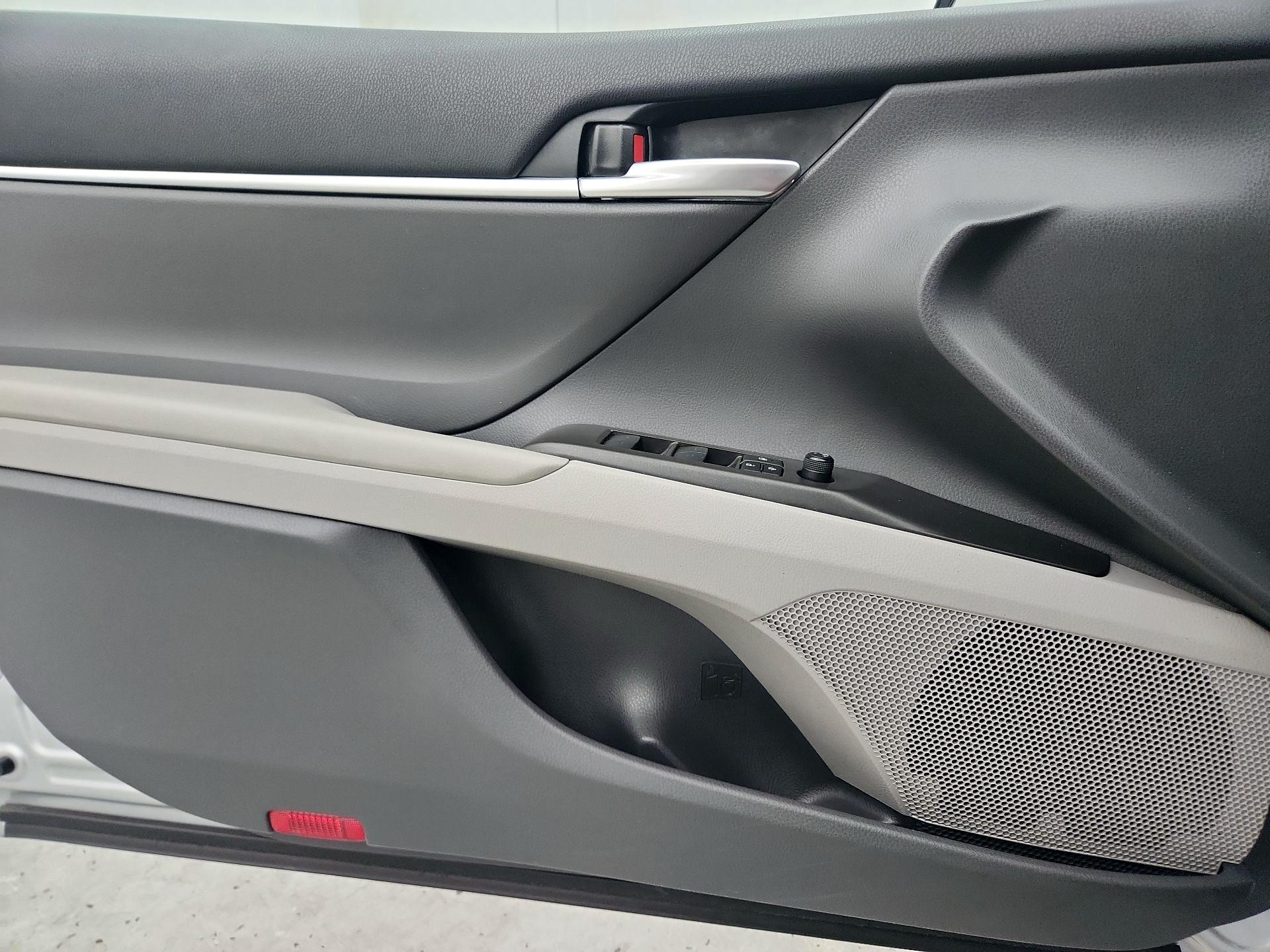 Thumbnail: 2023 Toyota Camry - 12