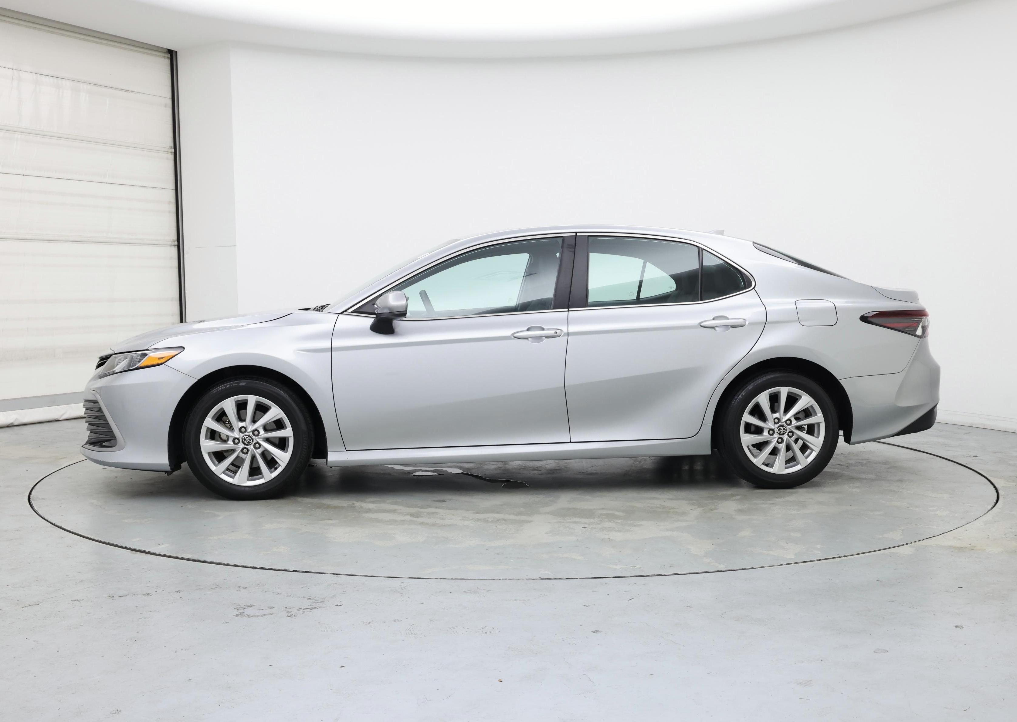 Thumbnail: 2023 Toyota Camry - 3