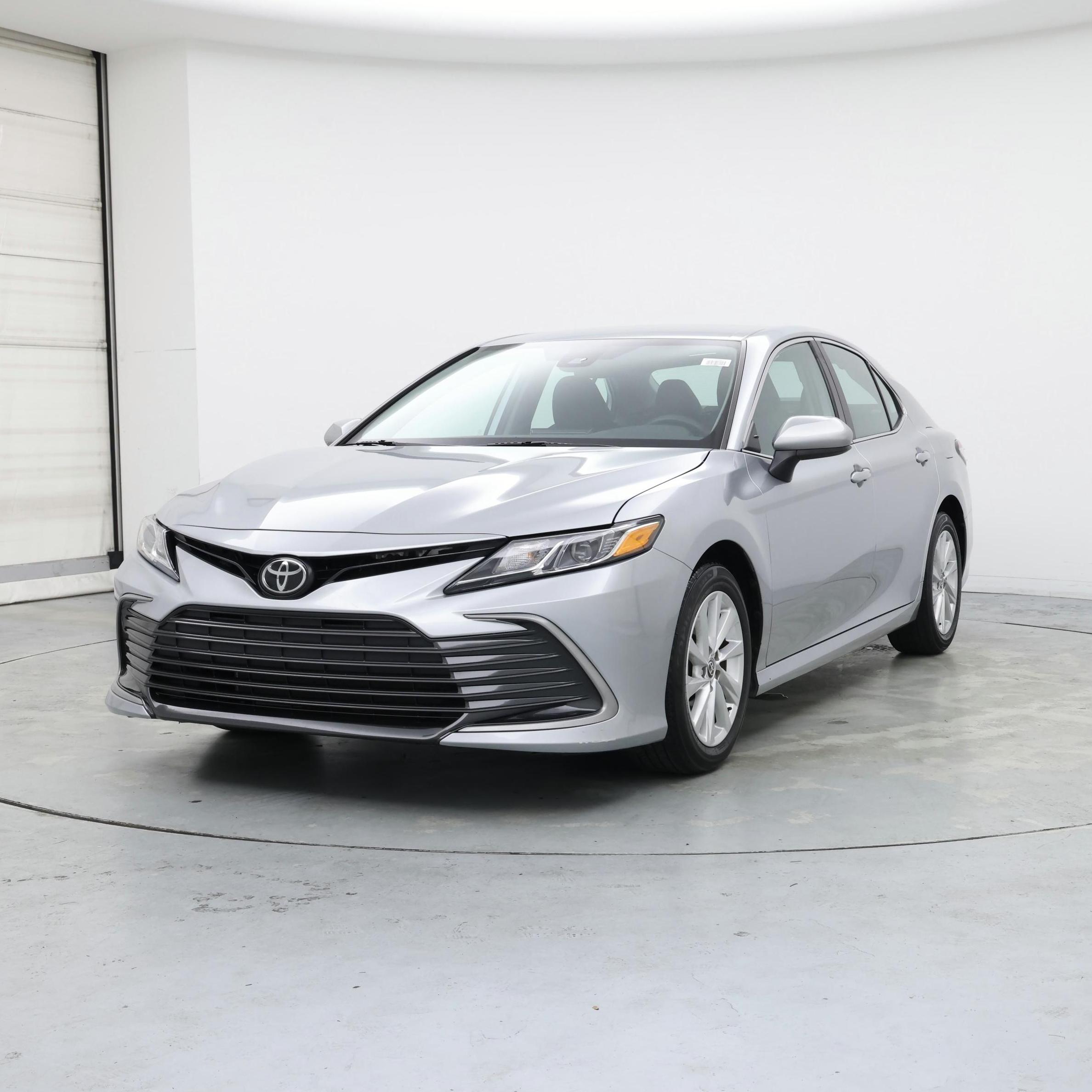Thumbnail: 2023 Toyota Camry - 4