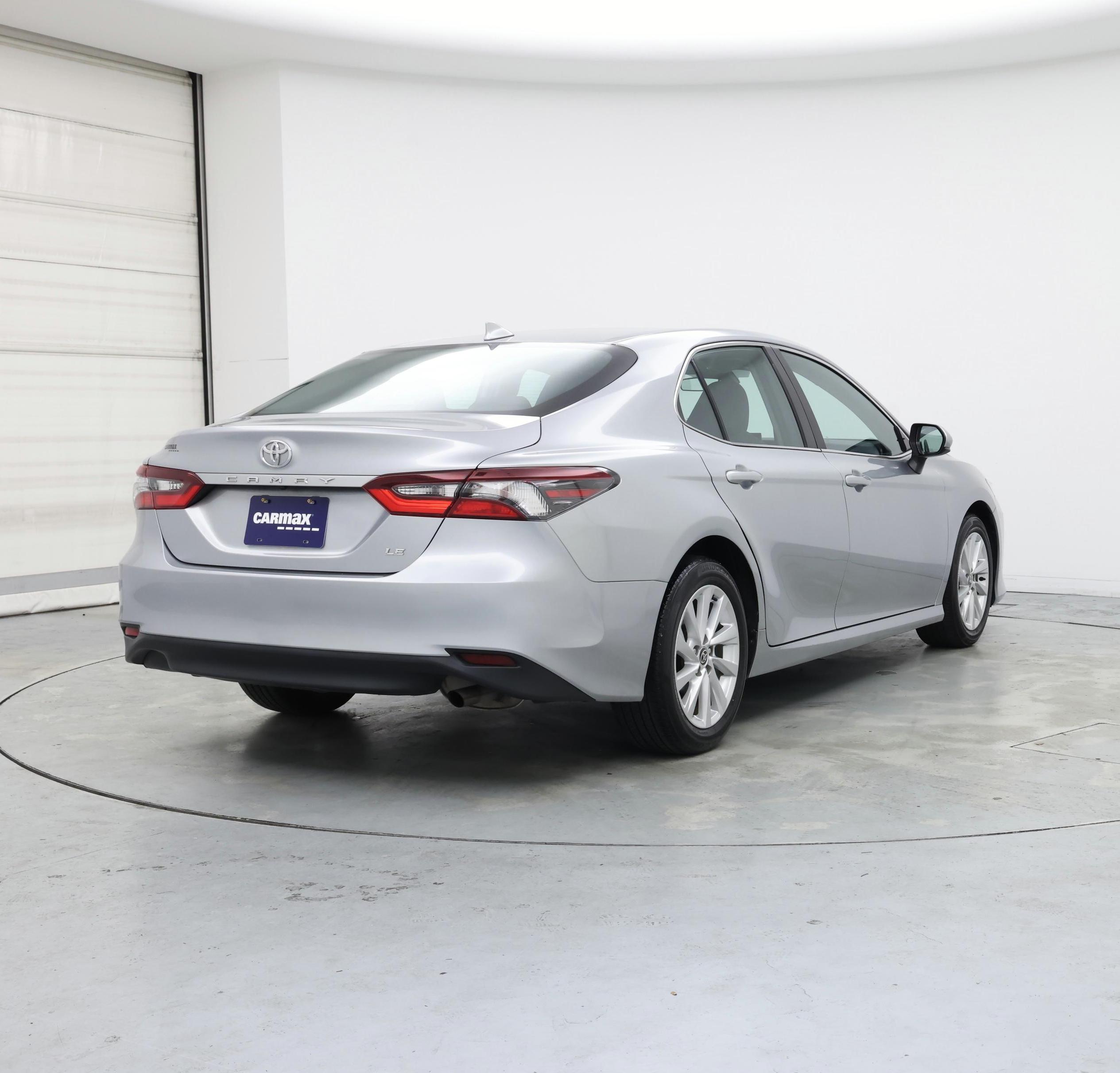 Thumbnail: 2023 Toyota Camry - 8