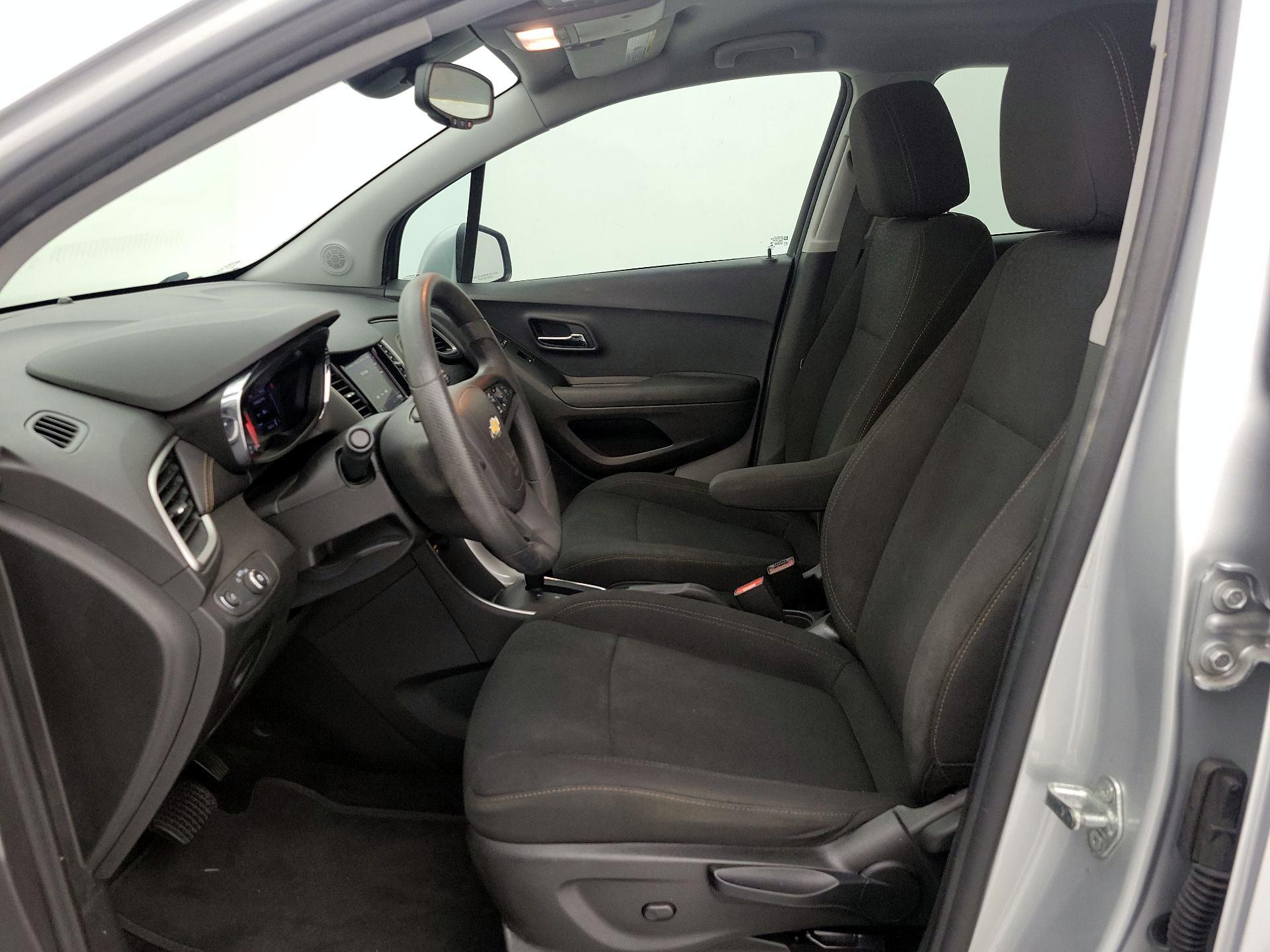 Thumbnail: 2020 Chevrolet Trax - 11