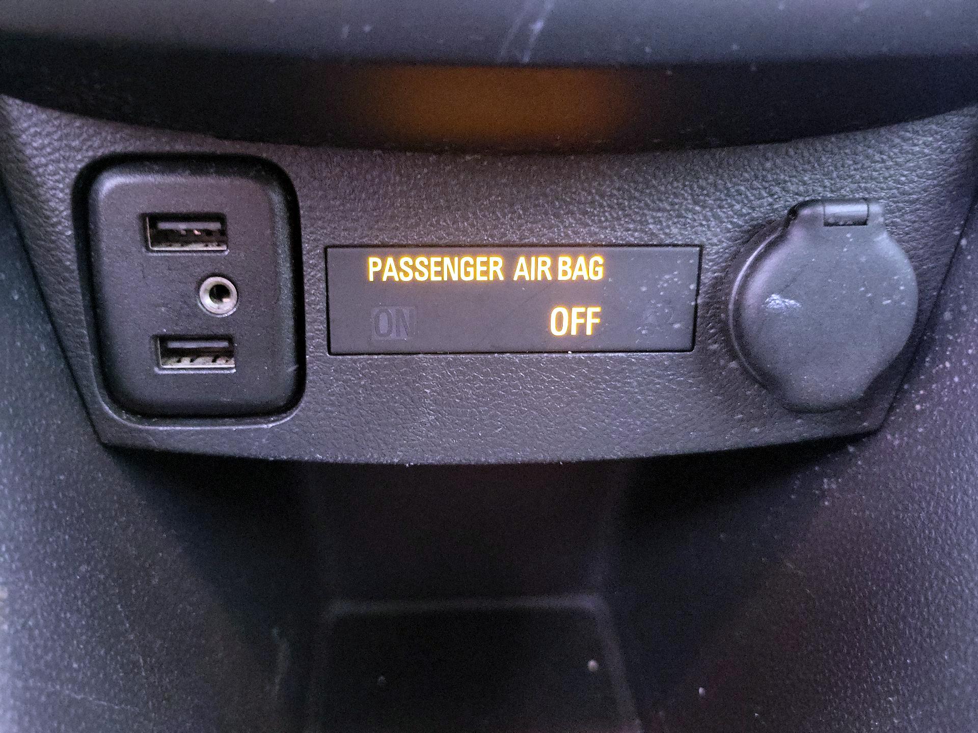 Thumbnail: 2020 Chevrolet Trax - 18