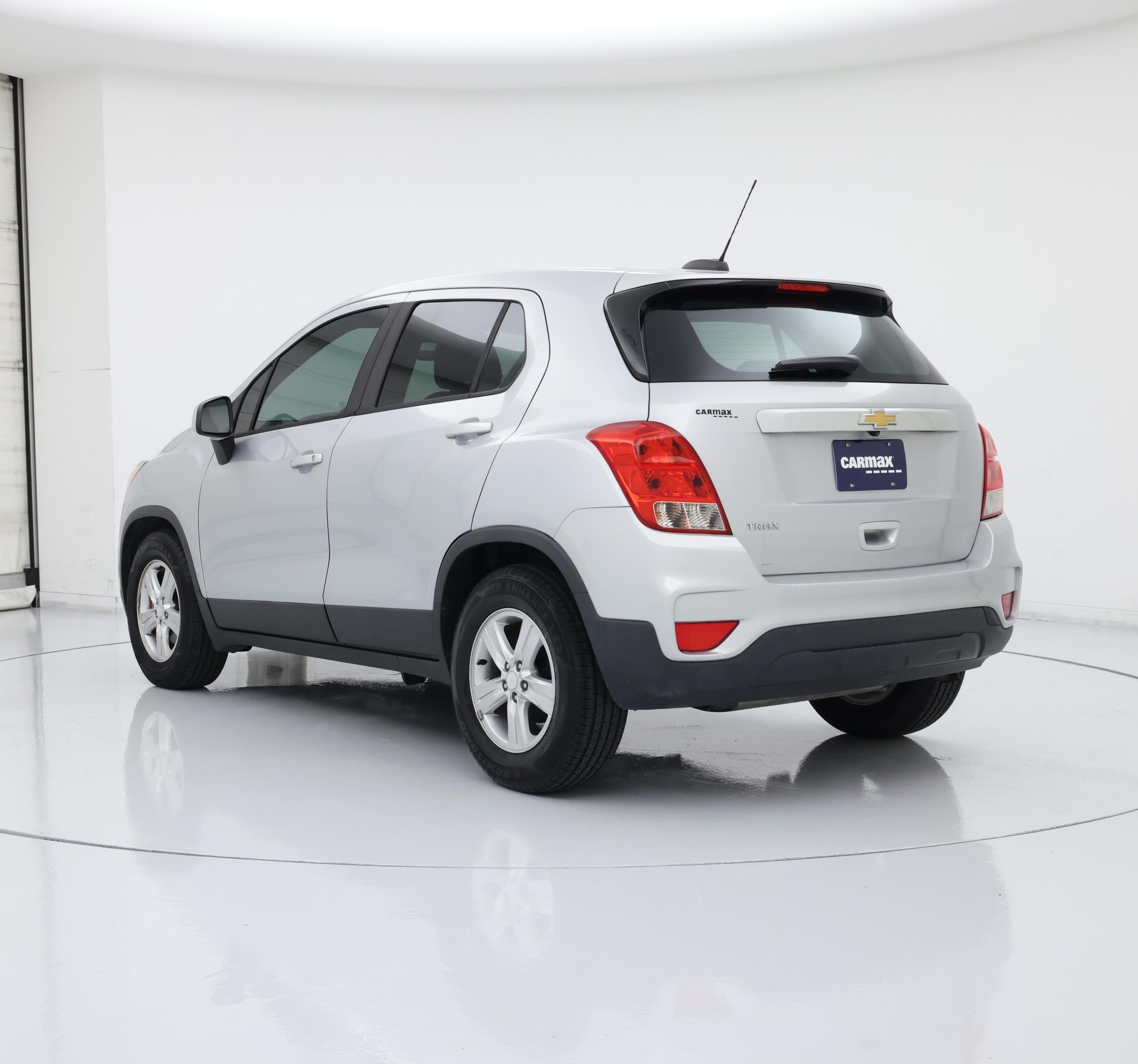 Thumbnail: 2020 Chevrolet Trax - 2