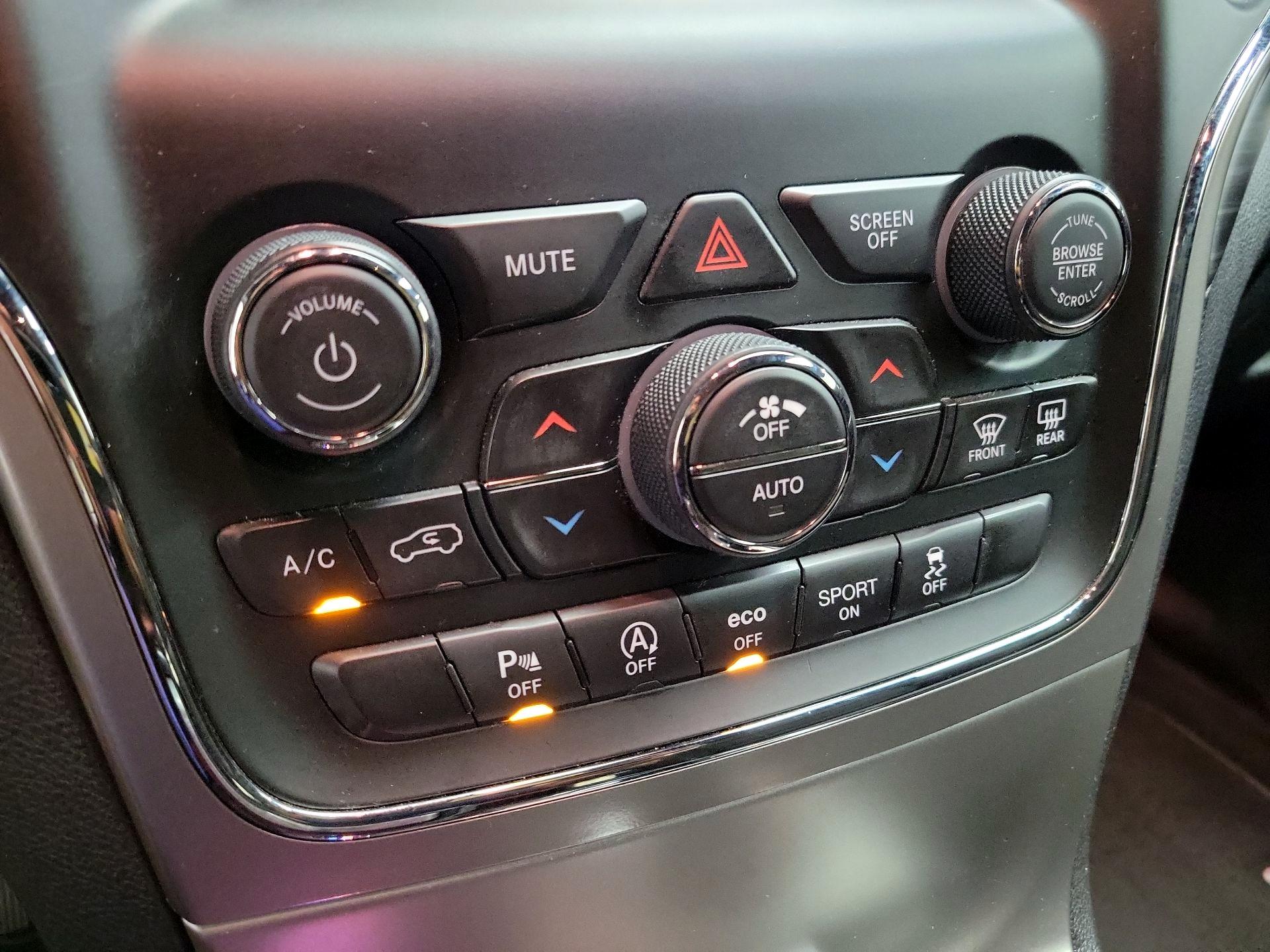 Thumbnail: 2021 Jeep Grand Cherokee - 16