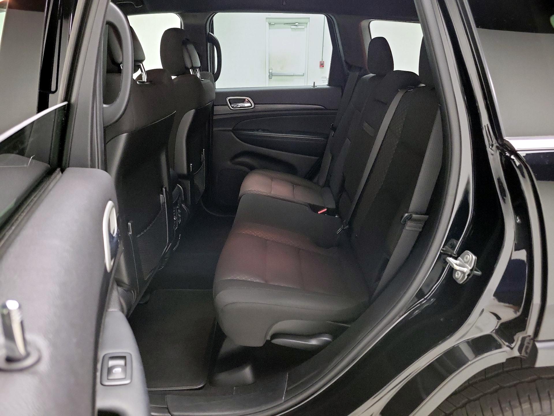 Thumbnail: 2021 Jeep Grand Cherokee - 19