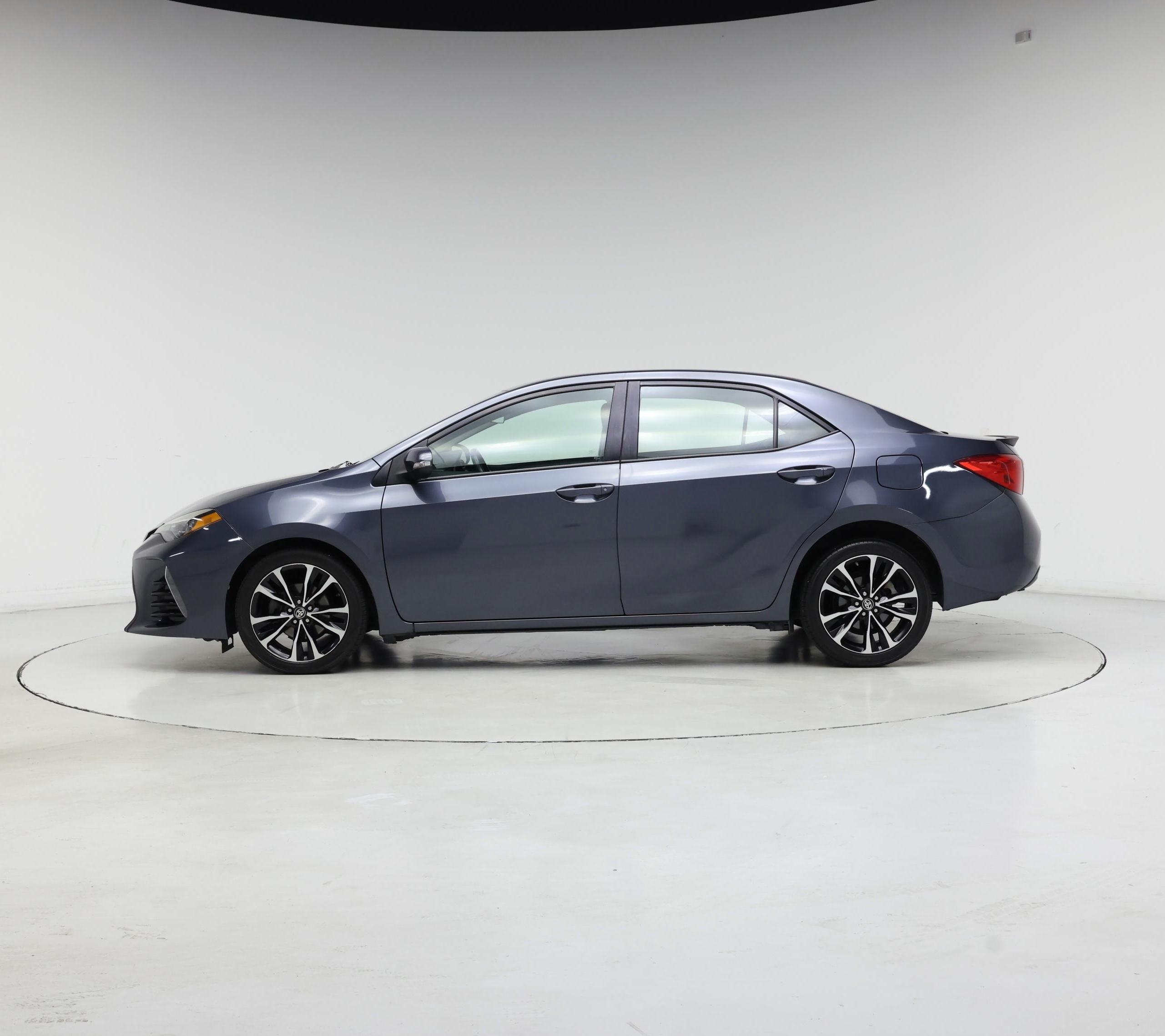 Thumbnail: 2017 Toyota Corolla - 3