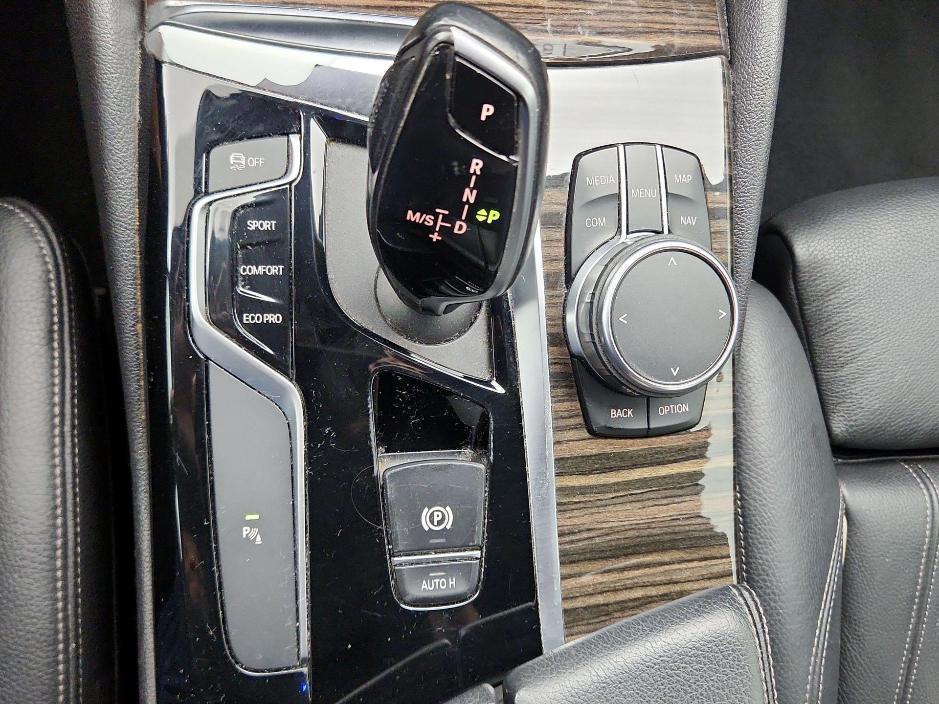 Thumbnail: 2019 BMW 5 Series - 18