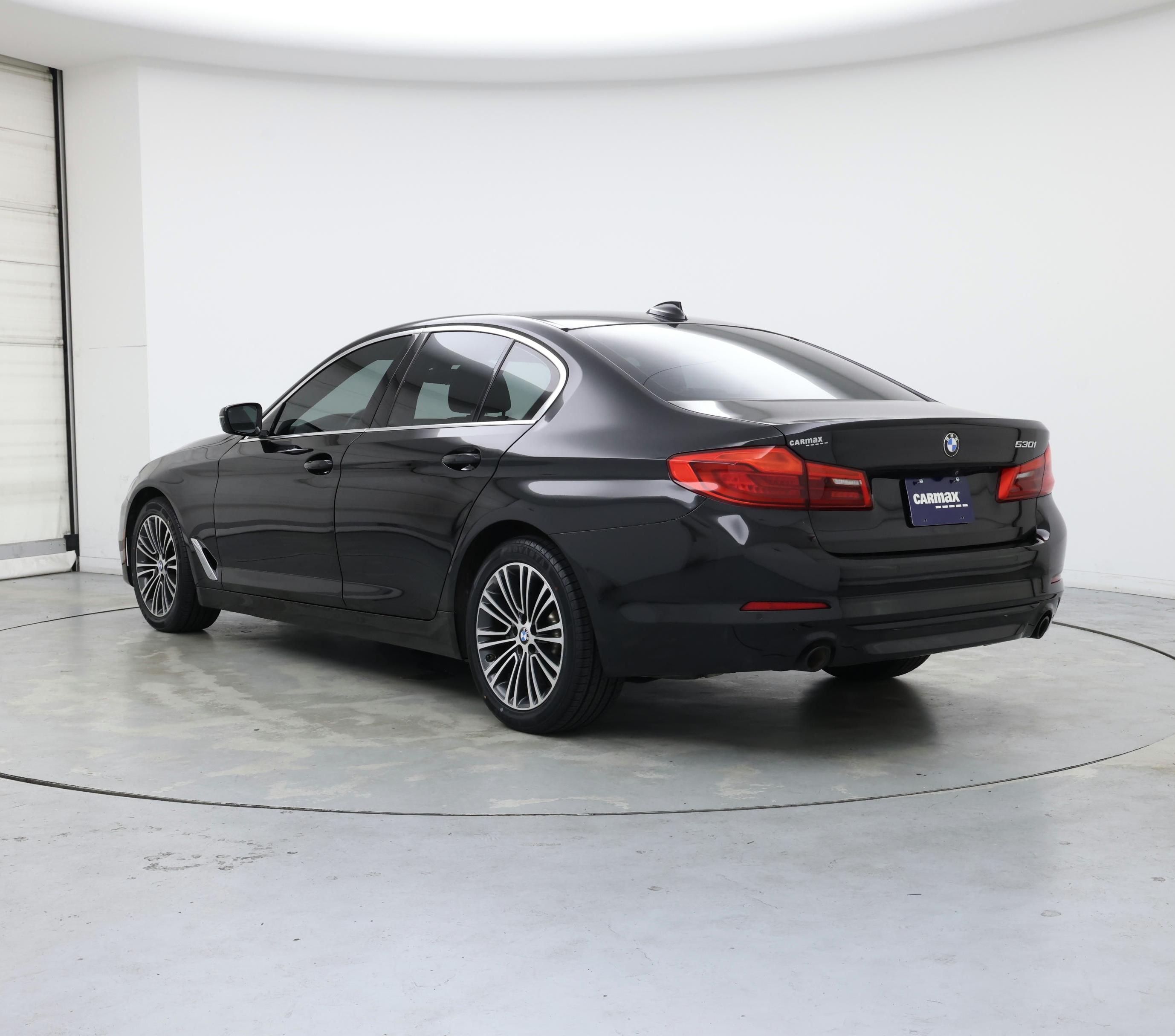 Thumbnail: 2019 BMW 5 Series - 2
