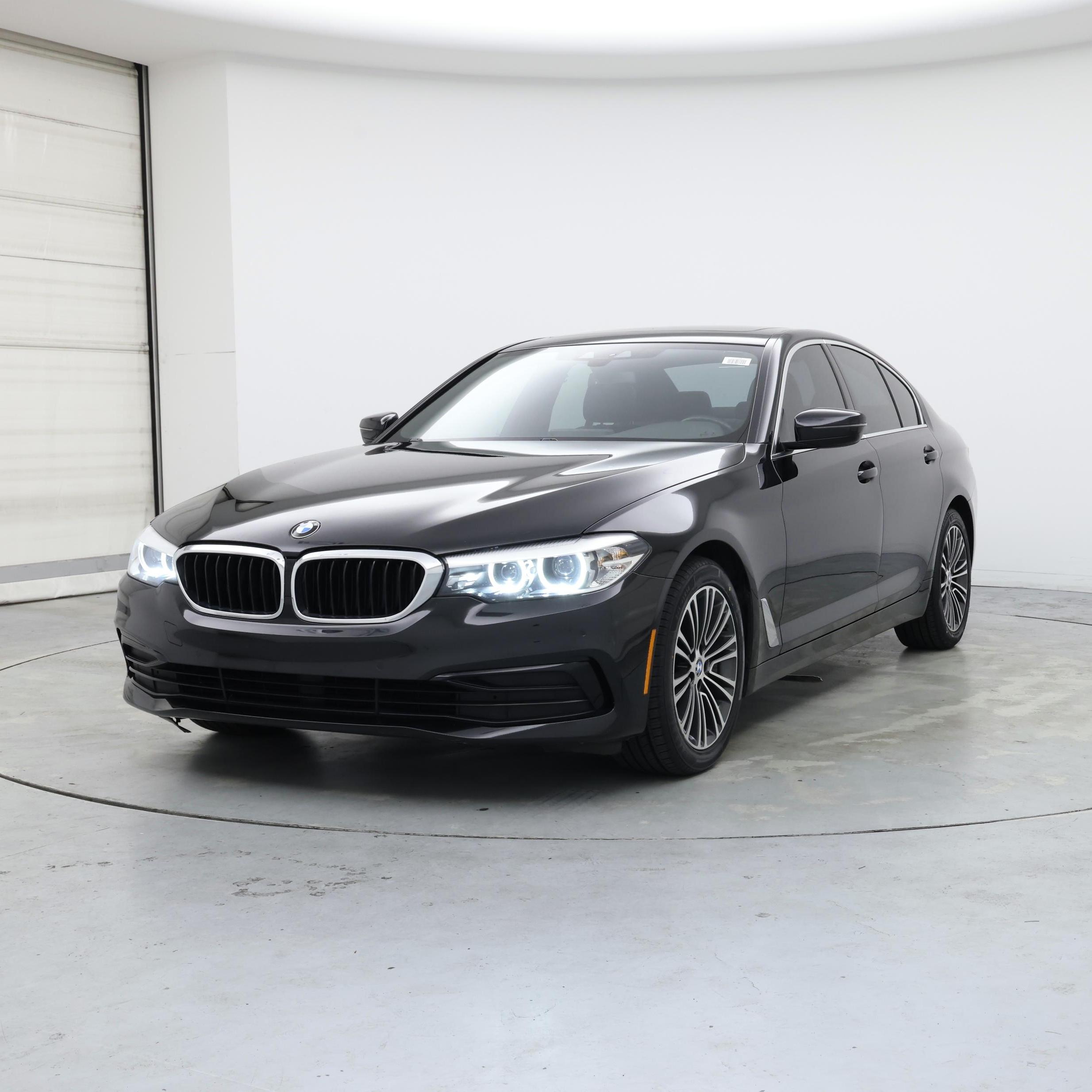 Thumbnail: 2019 BMW 5 Series - 4
