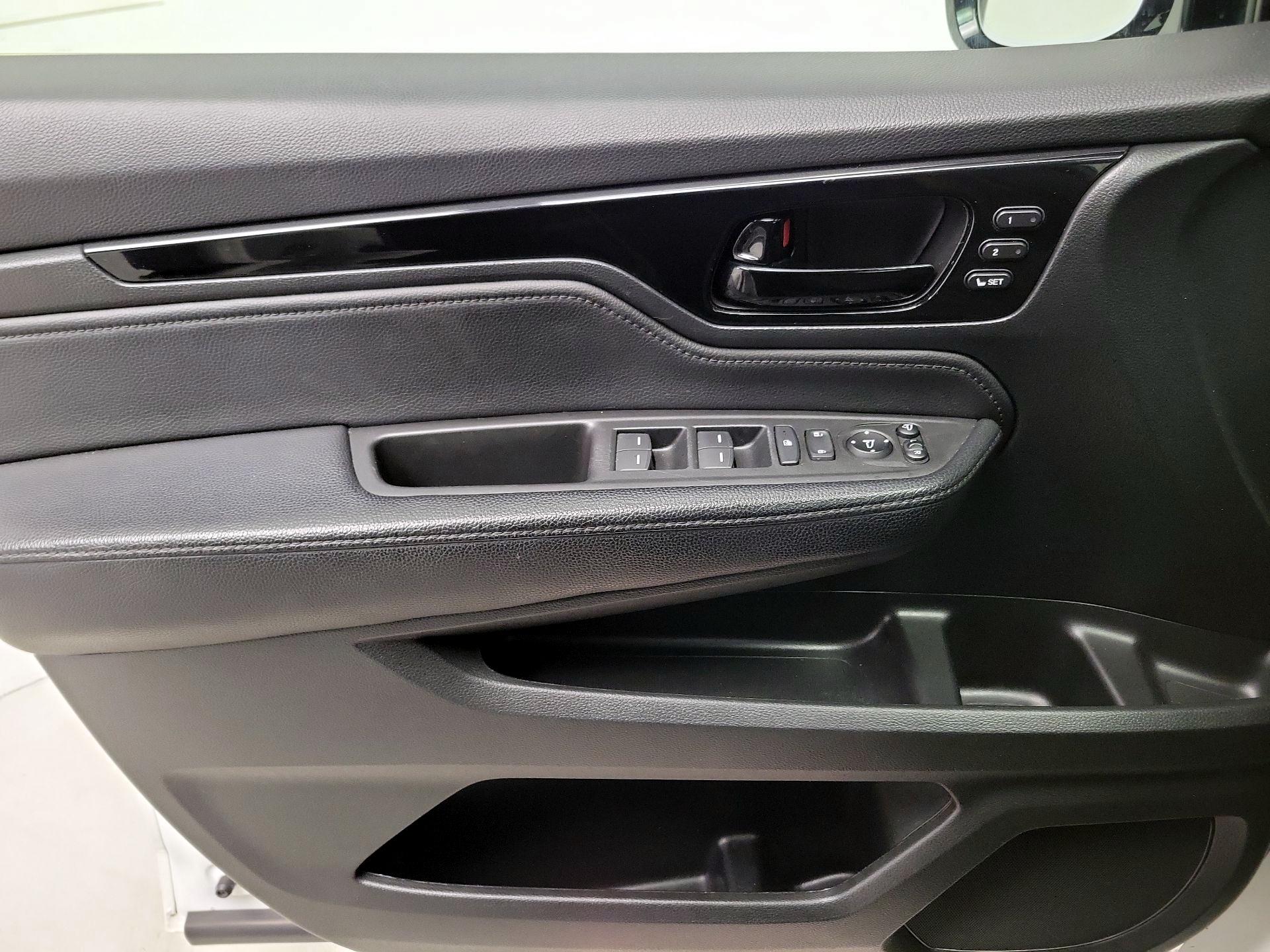 Thumbnail: 2022 Honda Odyssey - 12