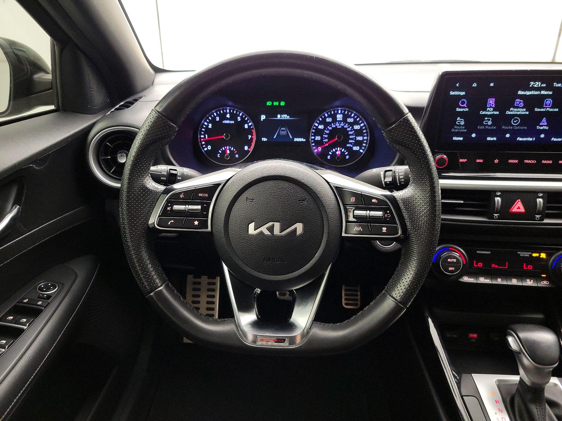 Thumbnail: 2023 Kia Forte - 10